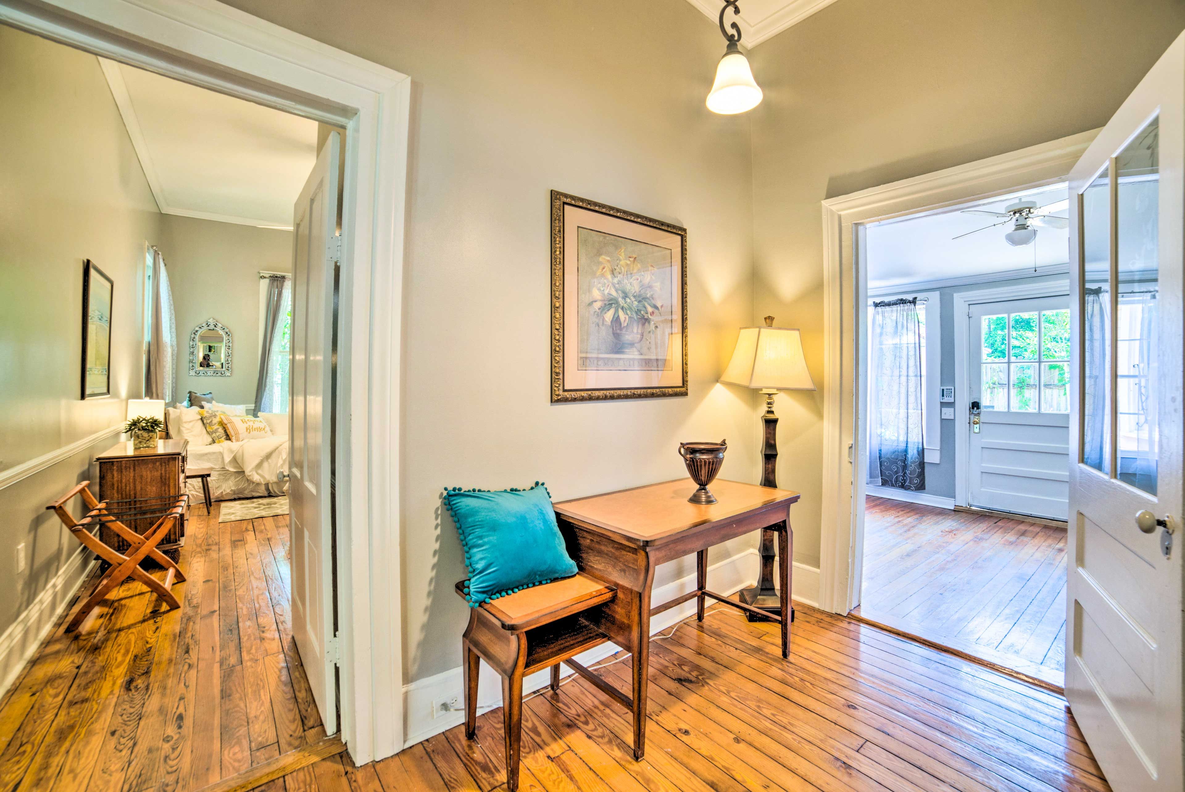 Hallway | Antique Furnishings