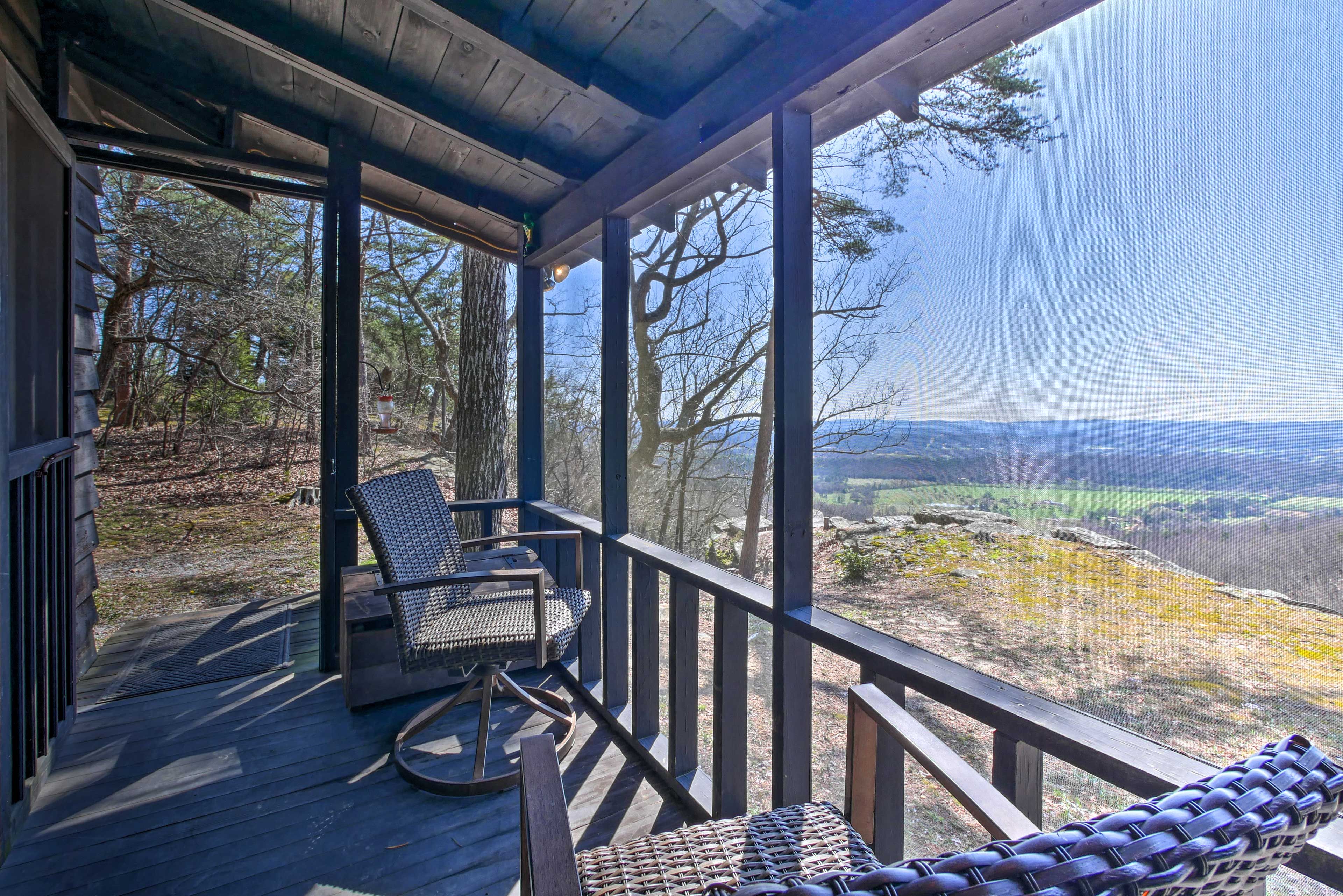 Screened-In Porch