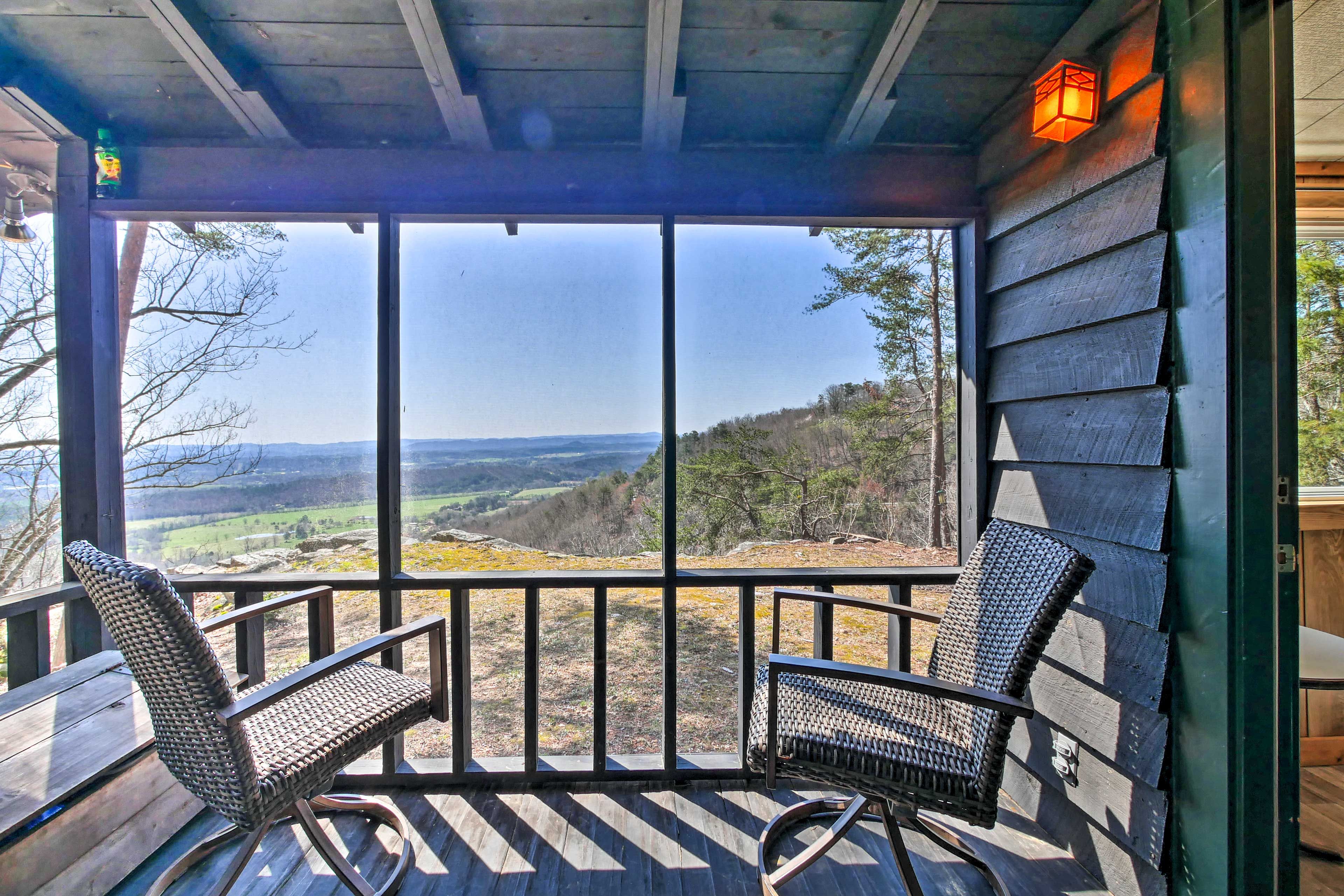 Menlo Vacation Rental | Cabin | 1BR | 1BA | 500 Sq Ft | Steps Required to Access