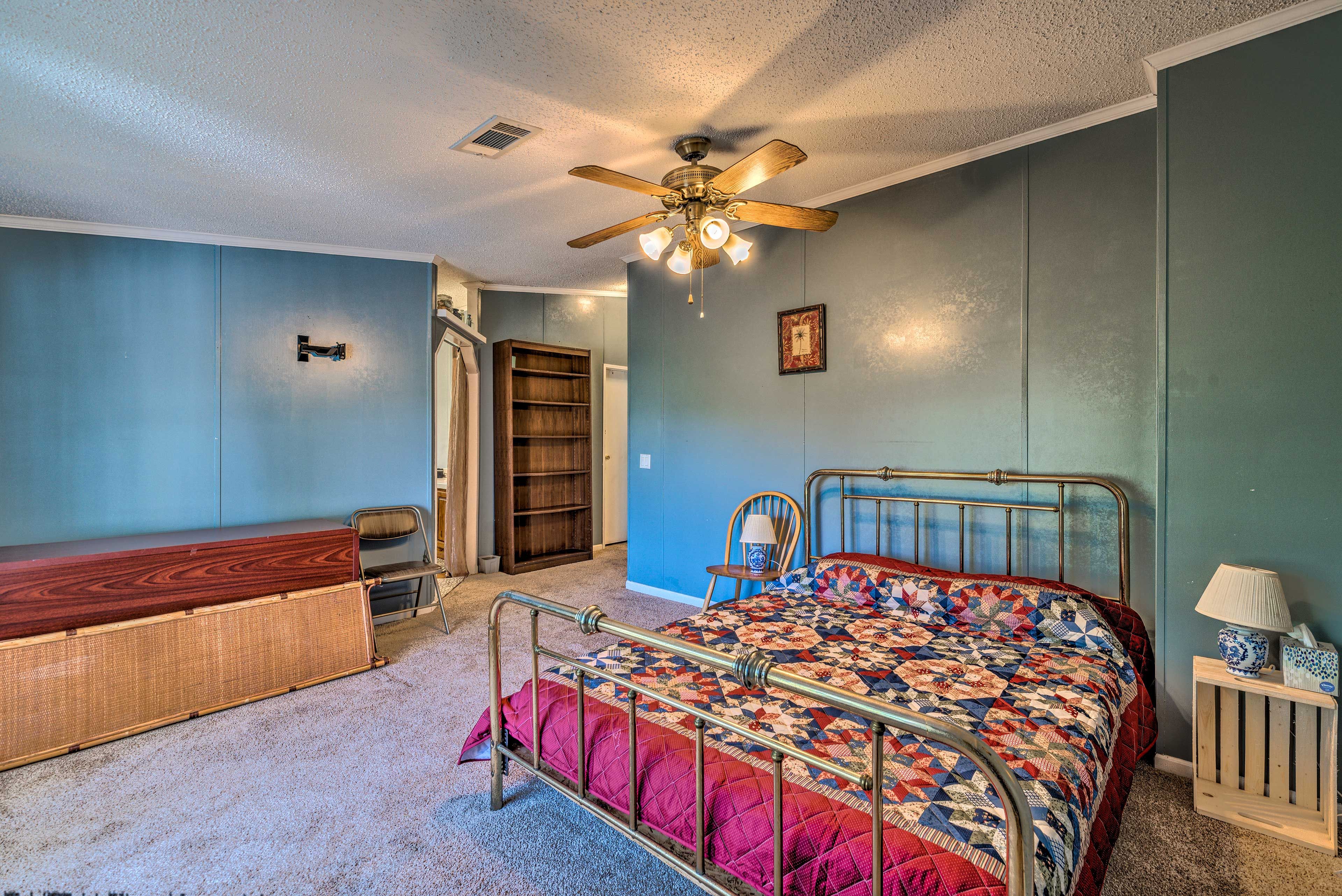 Bedroom 1 | Linens Provided