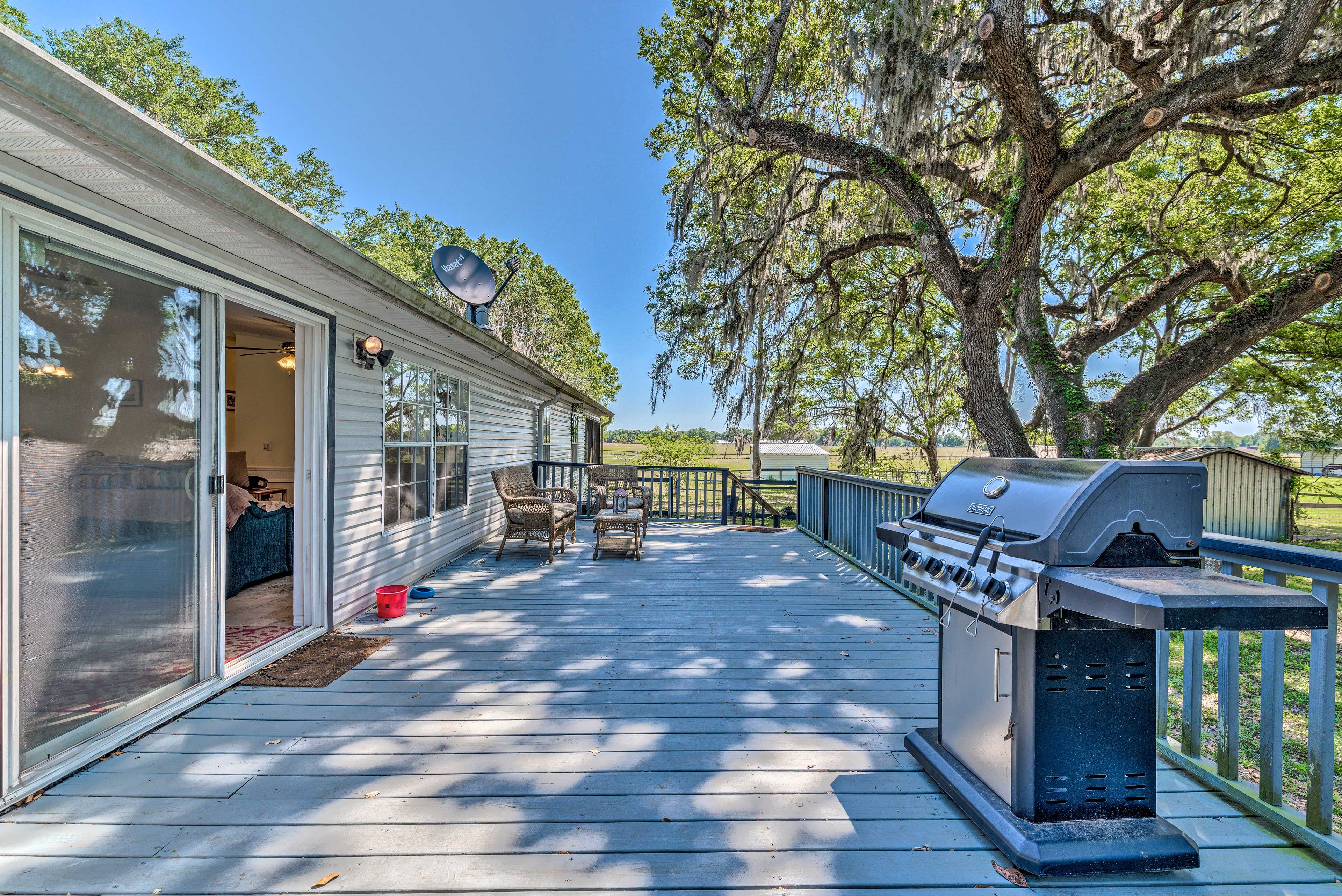 Private Furnished Deck