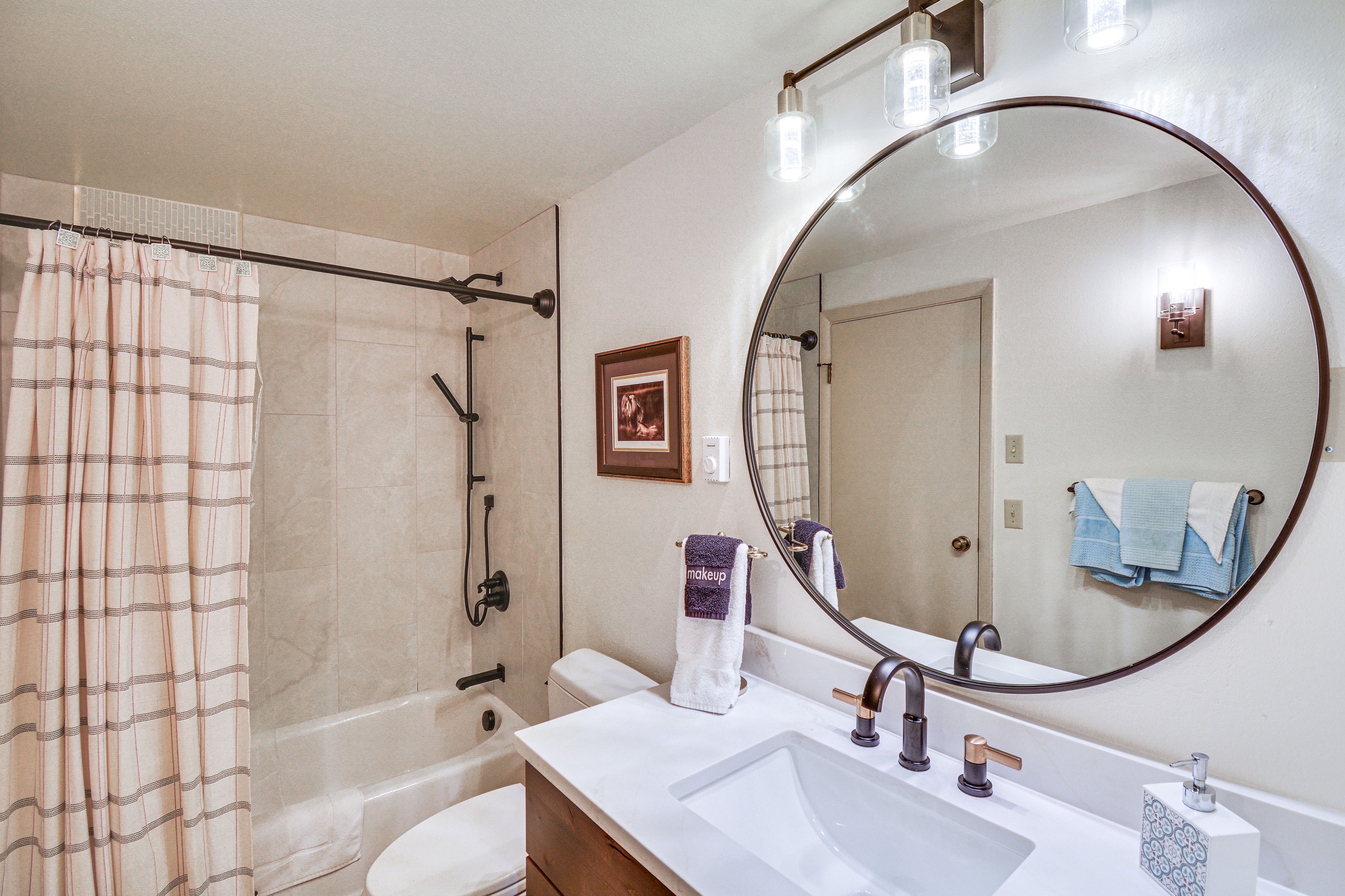 En-Suite Bathroom