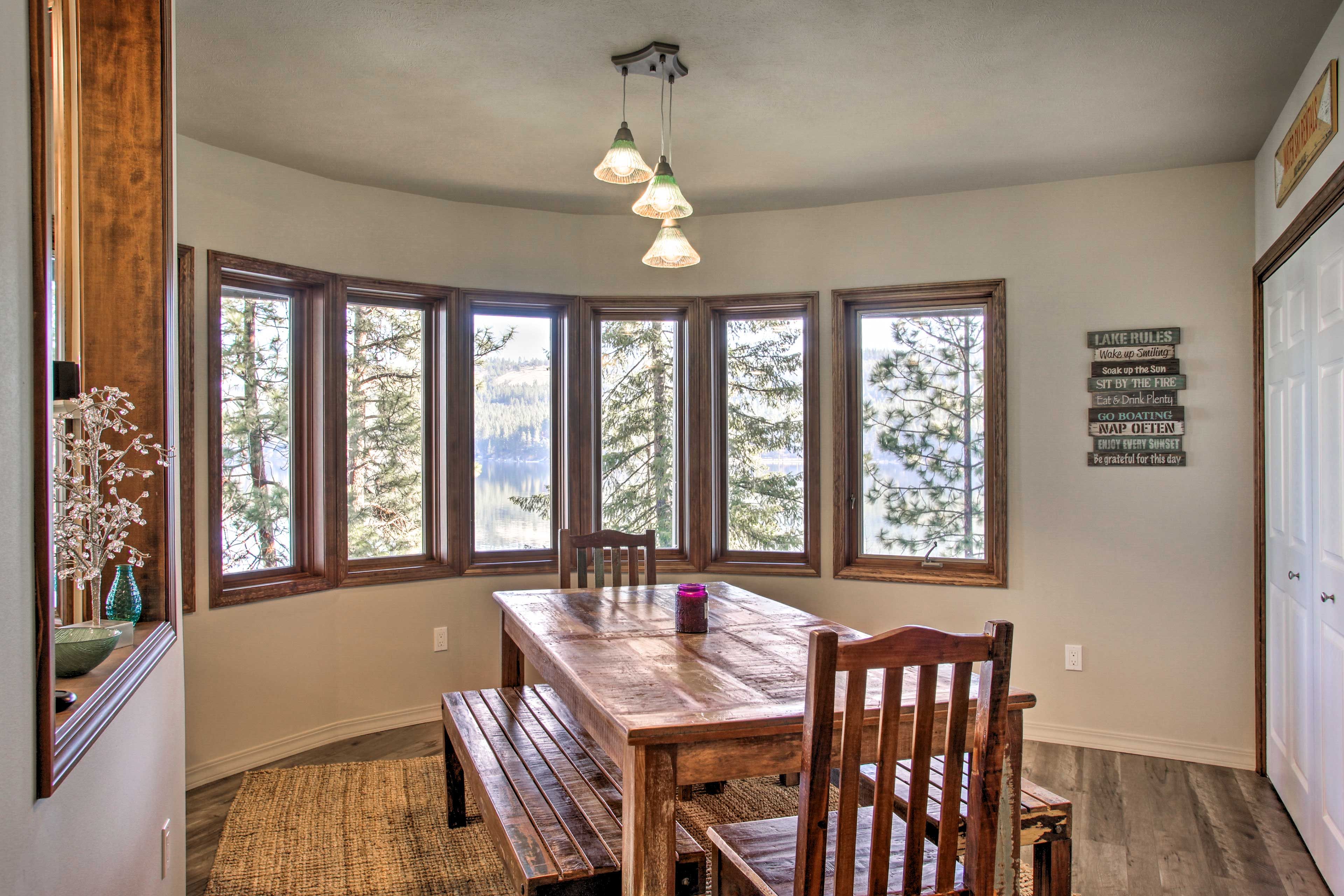 Dining Room | 6-Person Dining Table