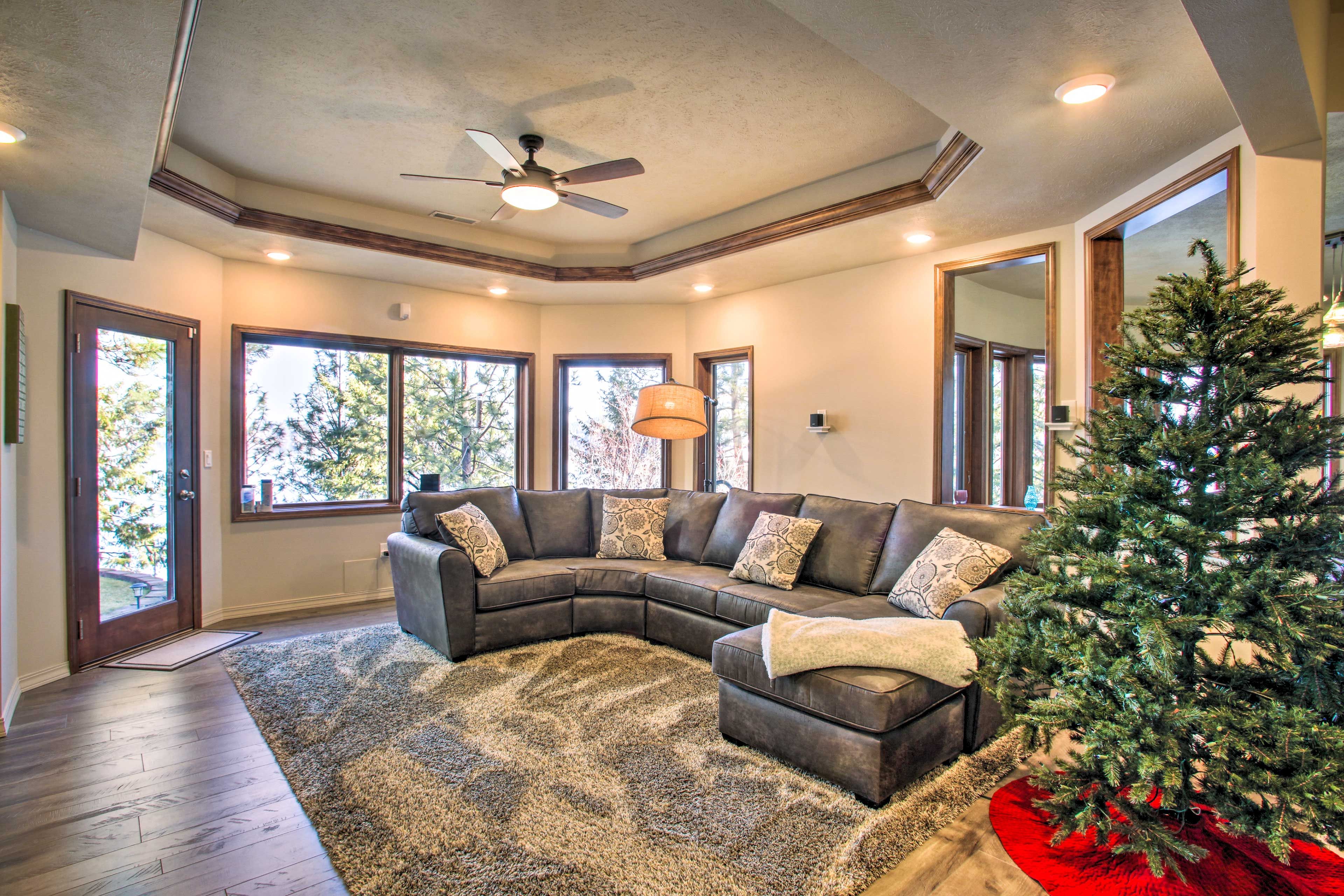 Living Room | Free WiFi
