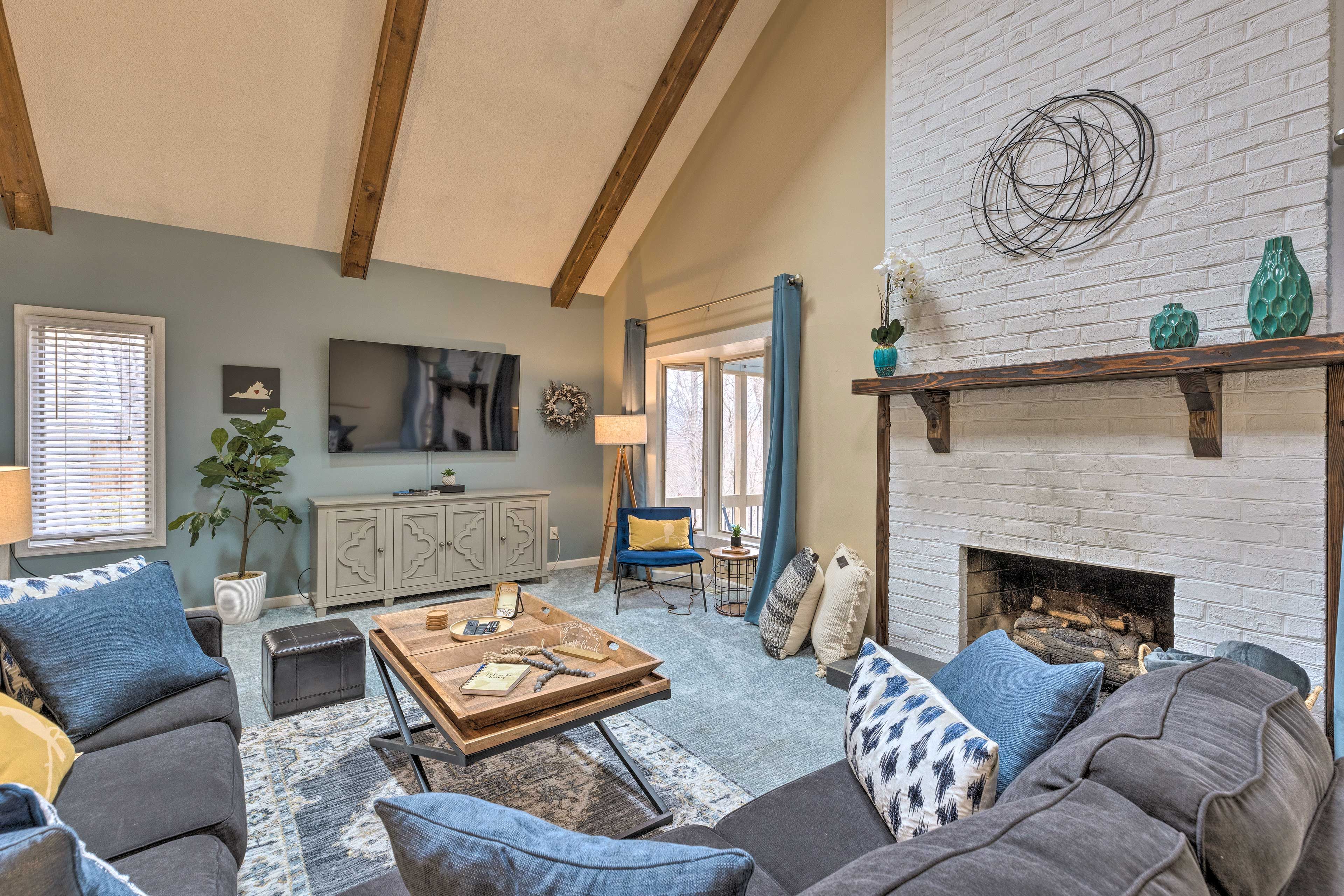 McGaheysville Vacation Rental | 3BR | 2.5BA | 2,500 Sq Ft | 3 Stories