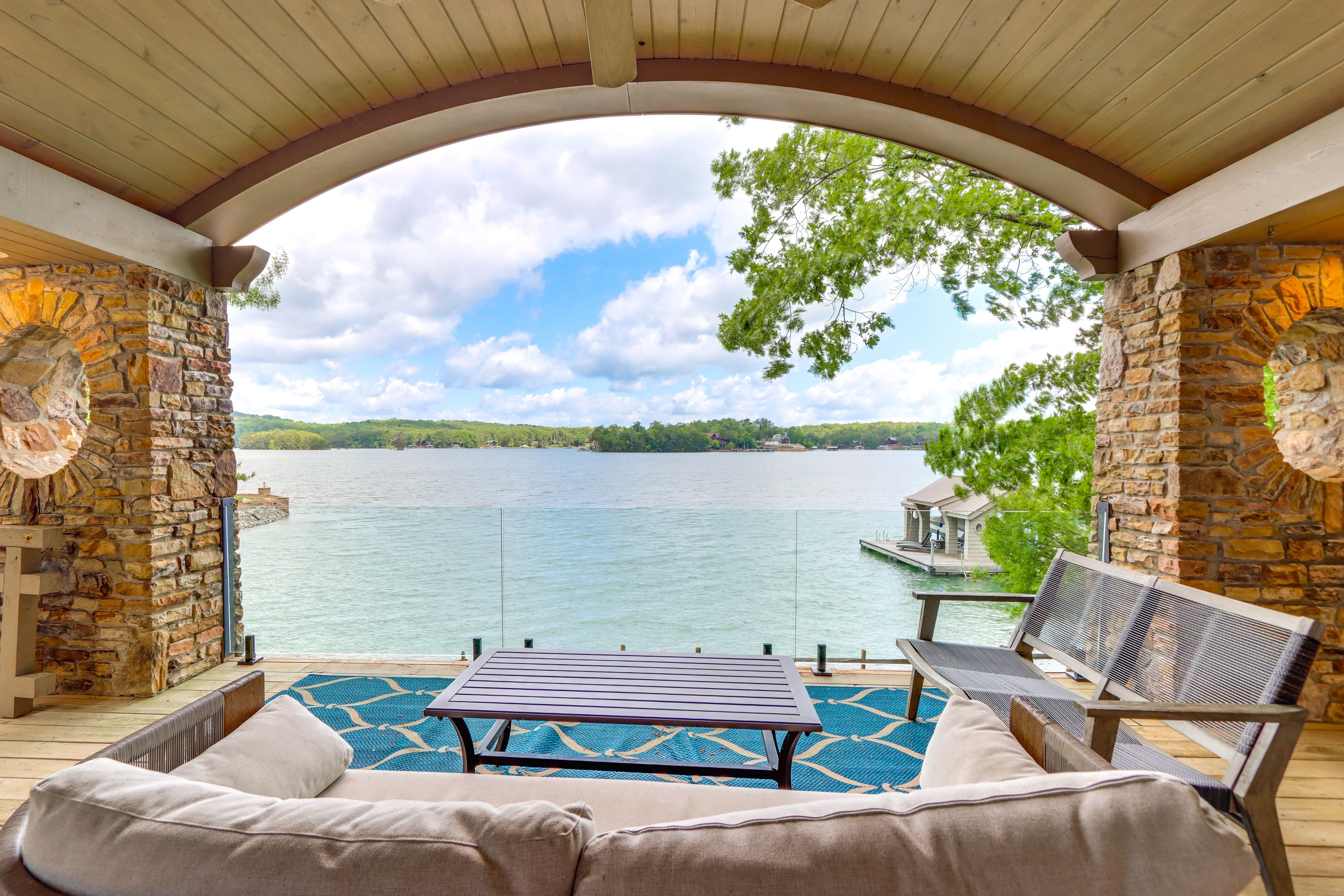 Morganton Vacation Rental | 3BR | 2.5BA | 2,400 Sq Ft | 2-Story Home