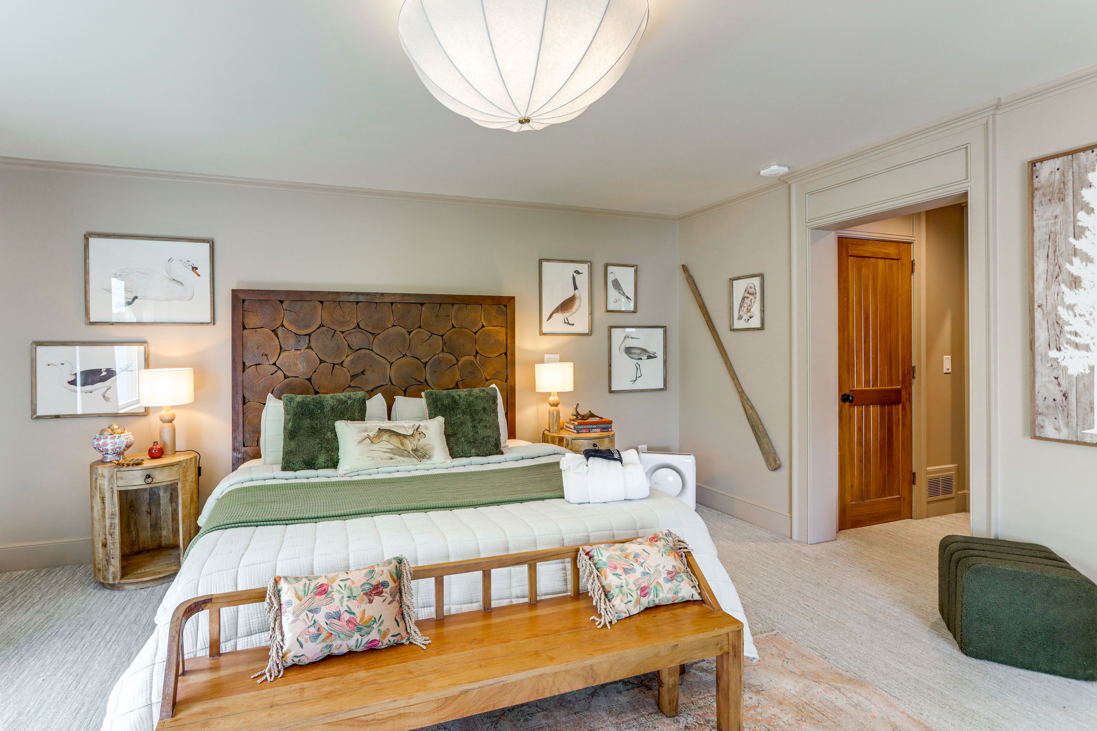 Bedroom 1 | King Bed | Main Floor