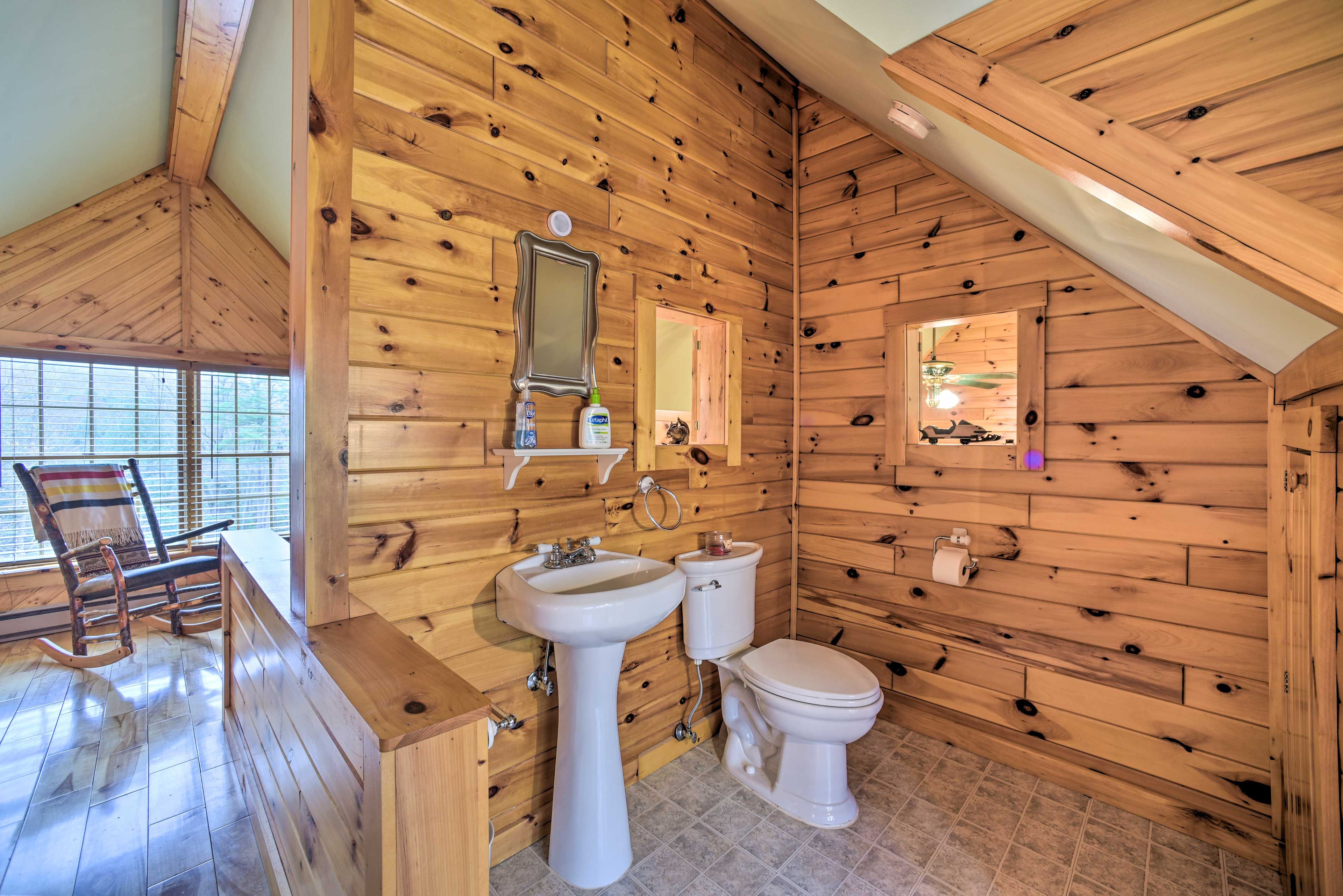 En-Suite Half Bathroom | Linens & Towels Provided