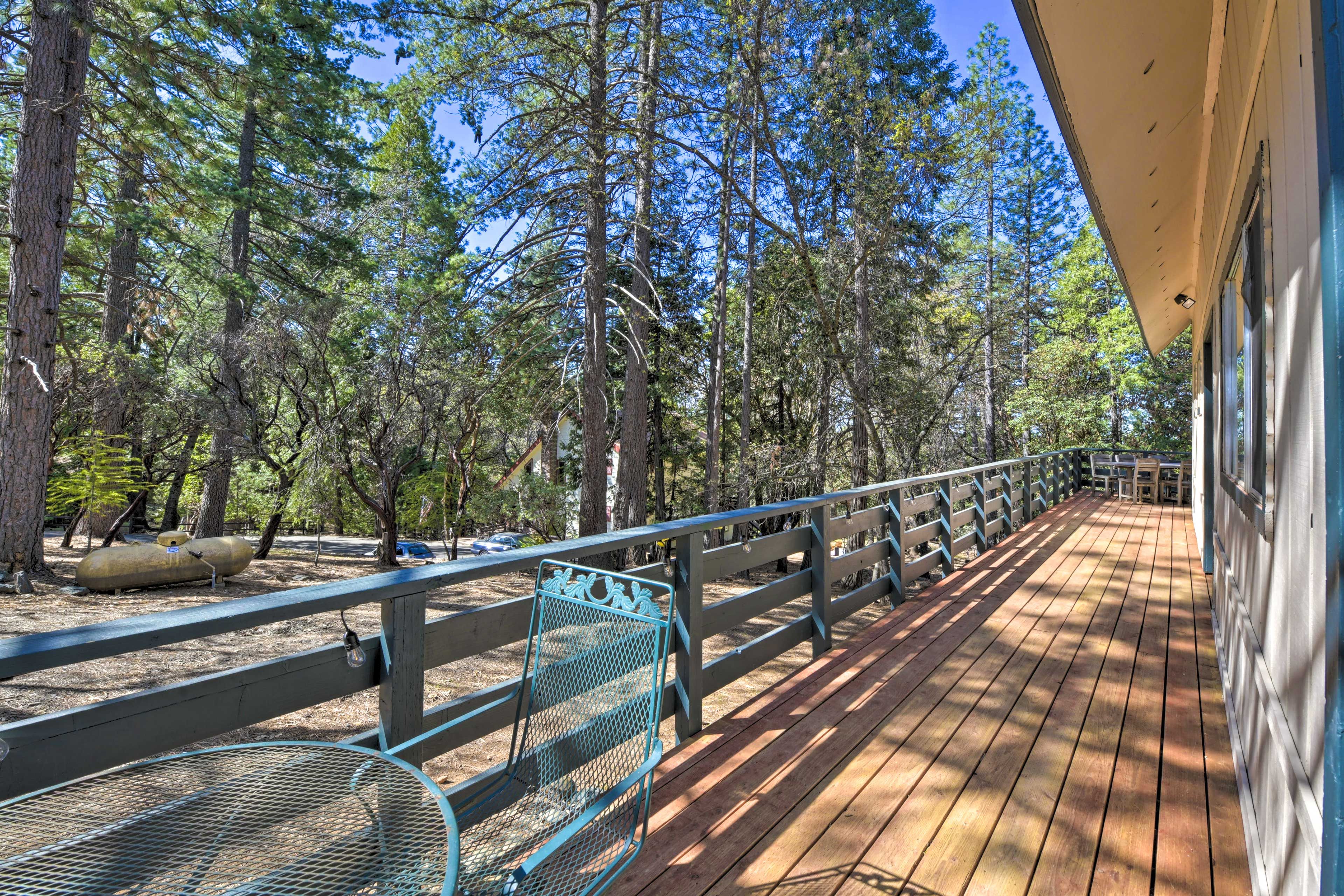 Wraparound Deck
