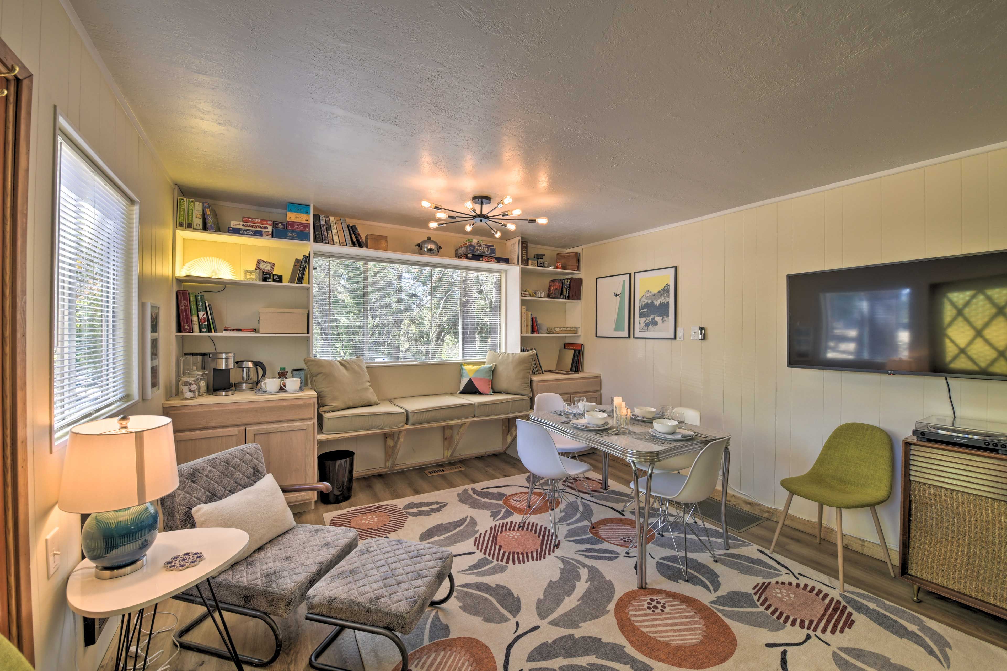 Living Room | Smart TV