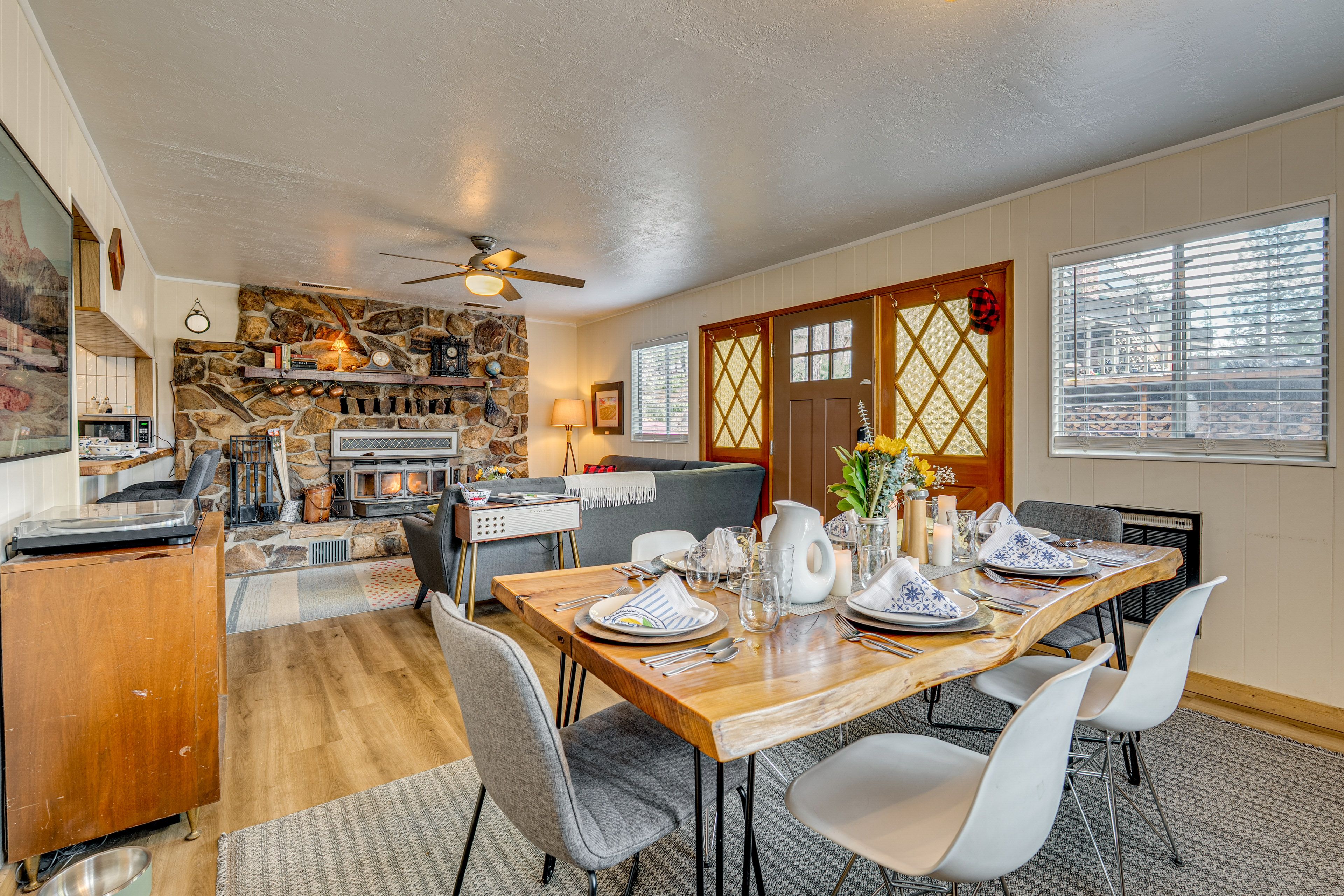 Dining Area | 1st Floor