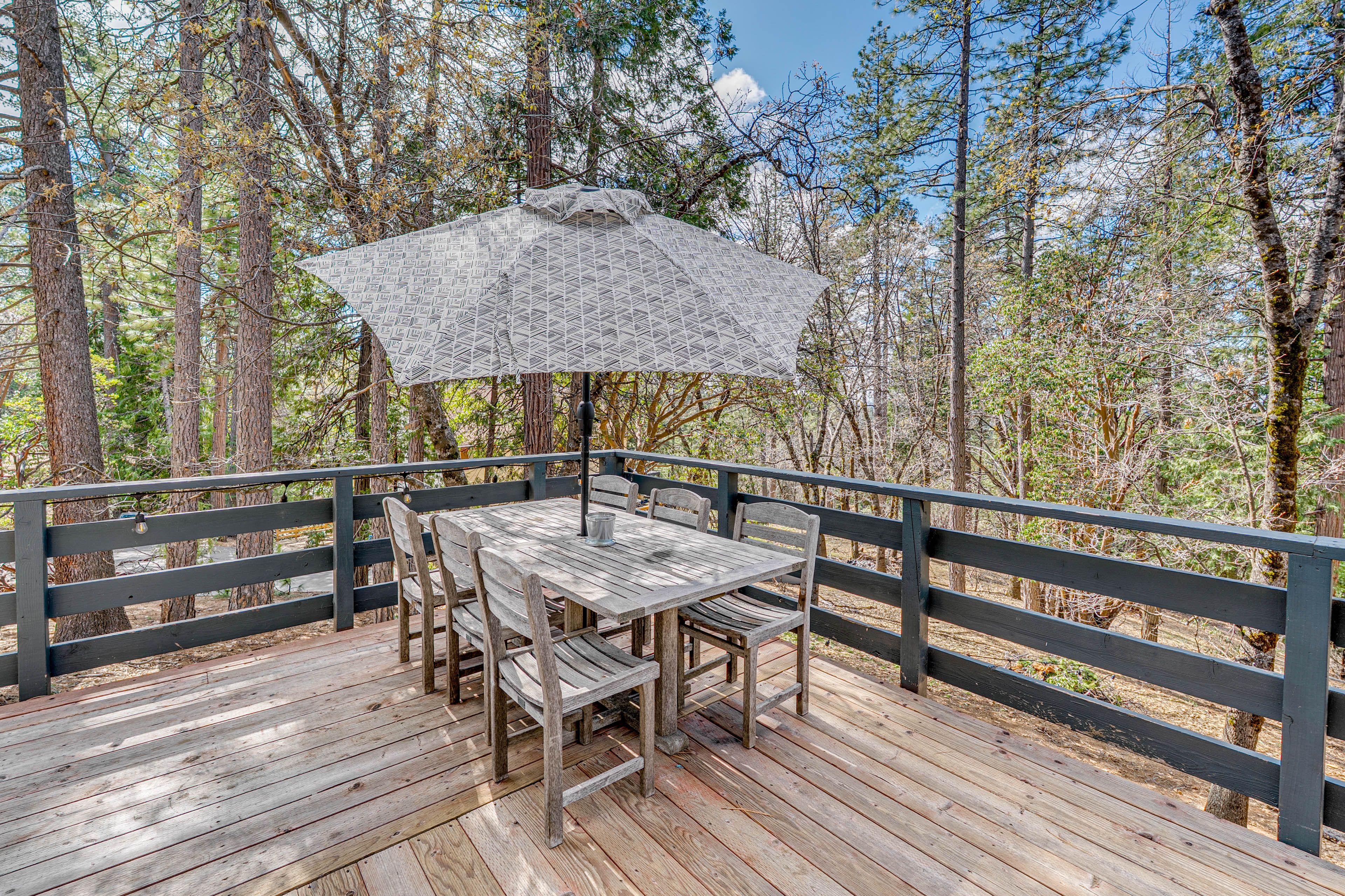 Furnished Deck | Serene Surroundings
