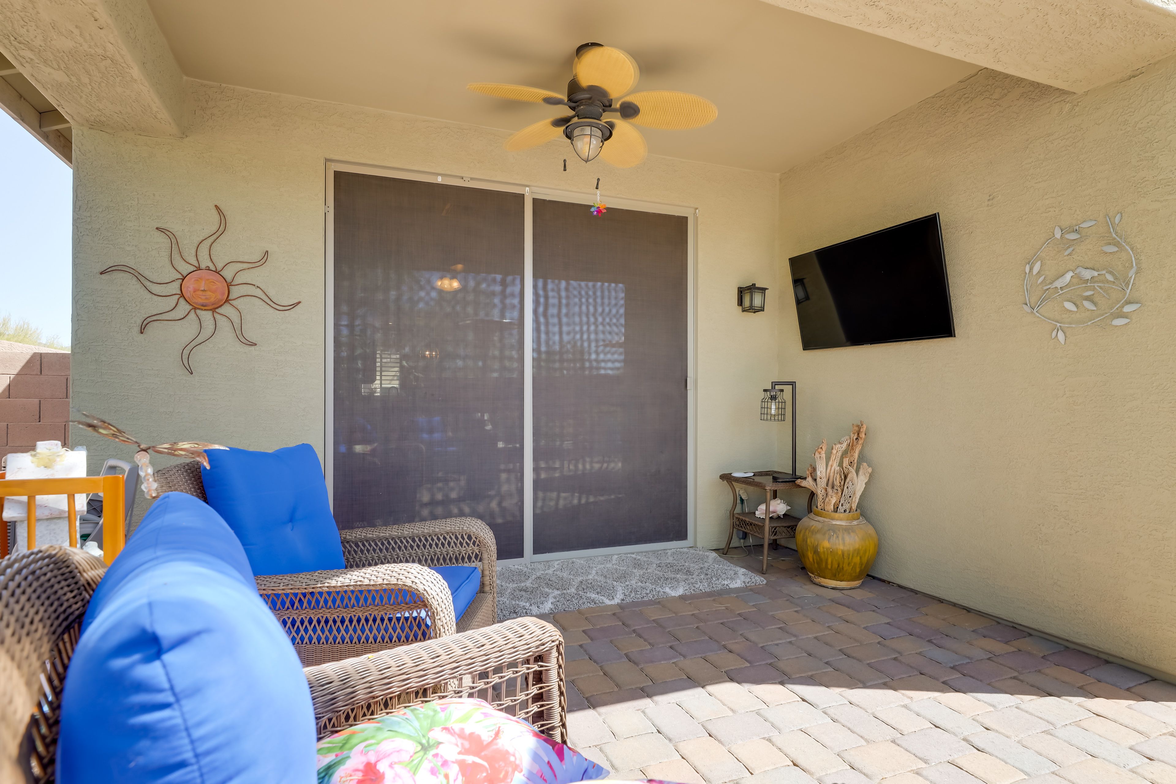 Furnished Patio