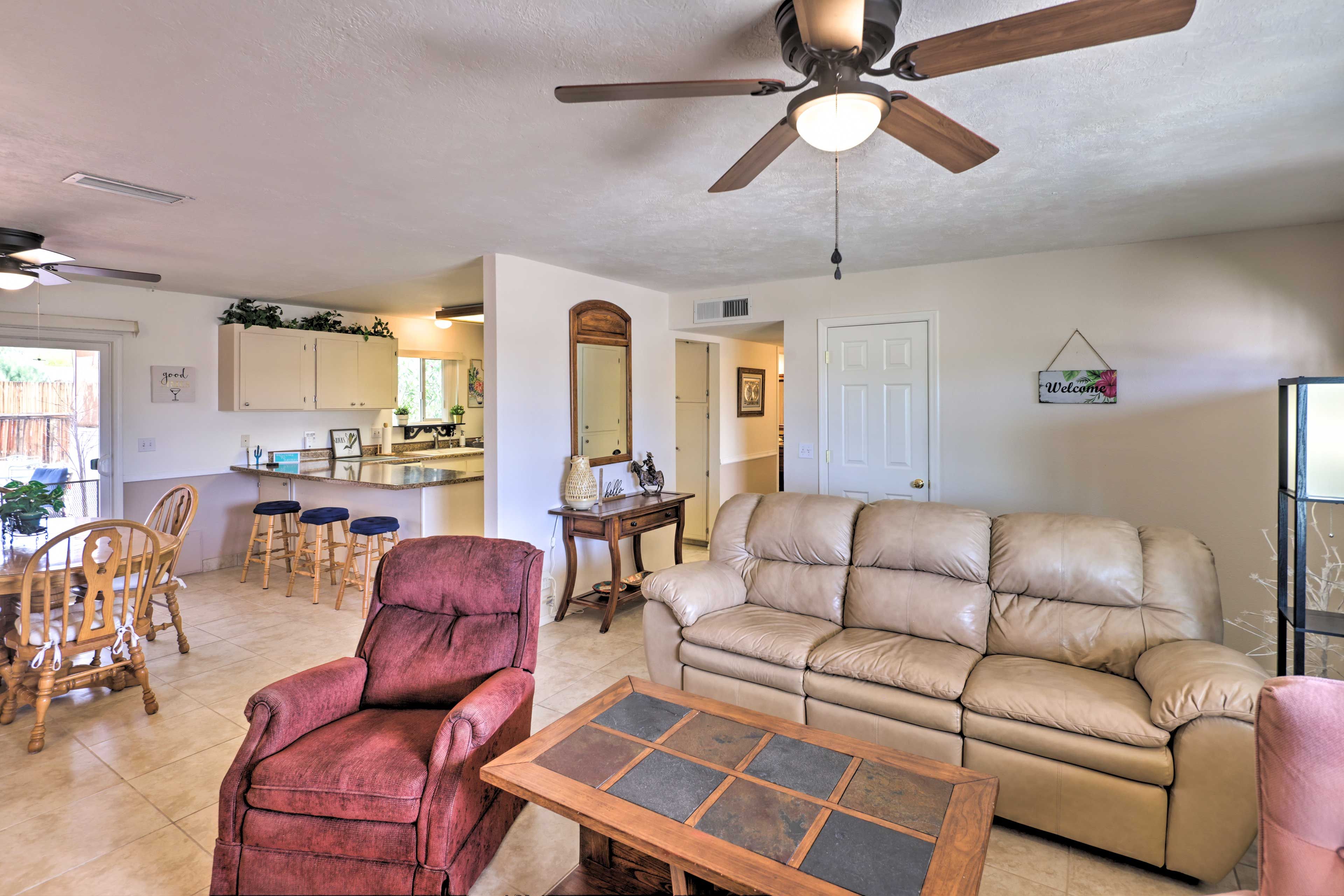 Living Room | Air Conditioning | Central Heating