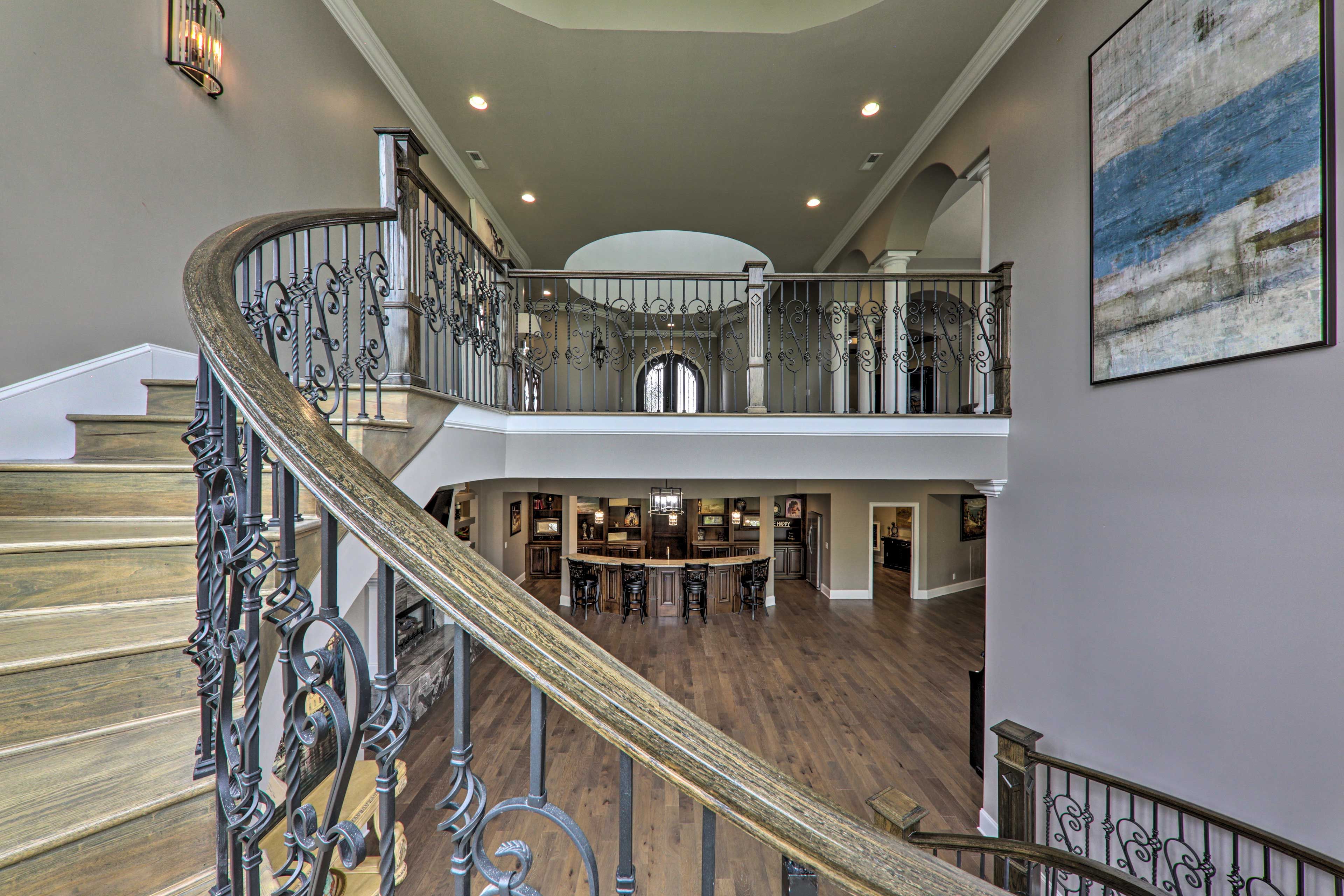 Lower Level Space