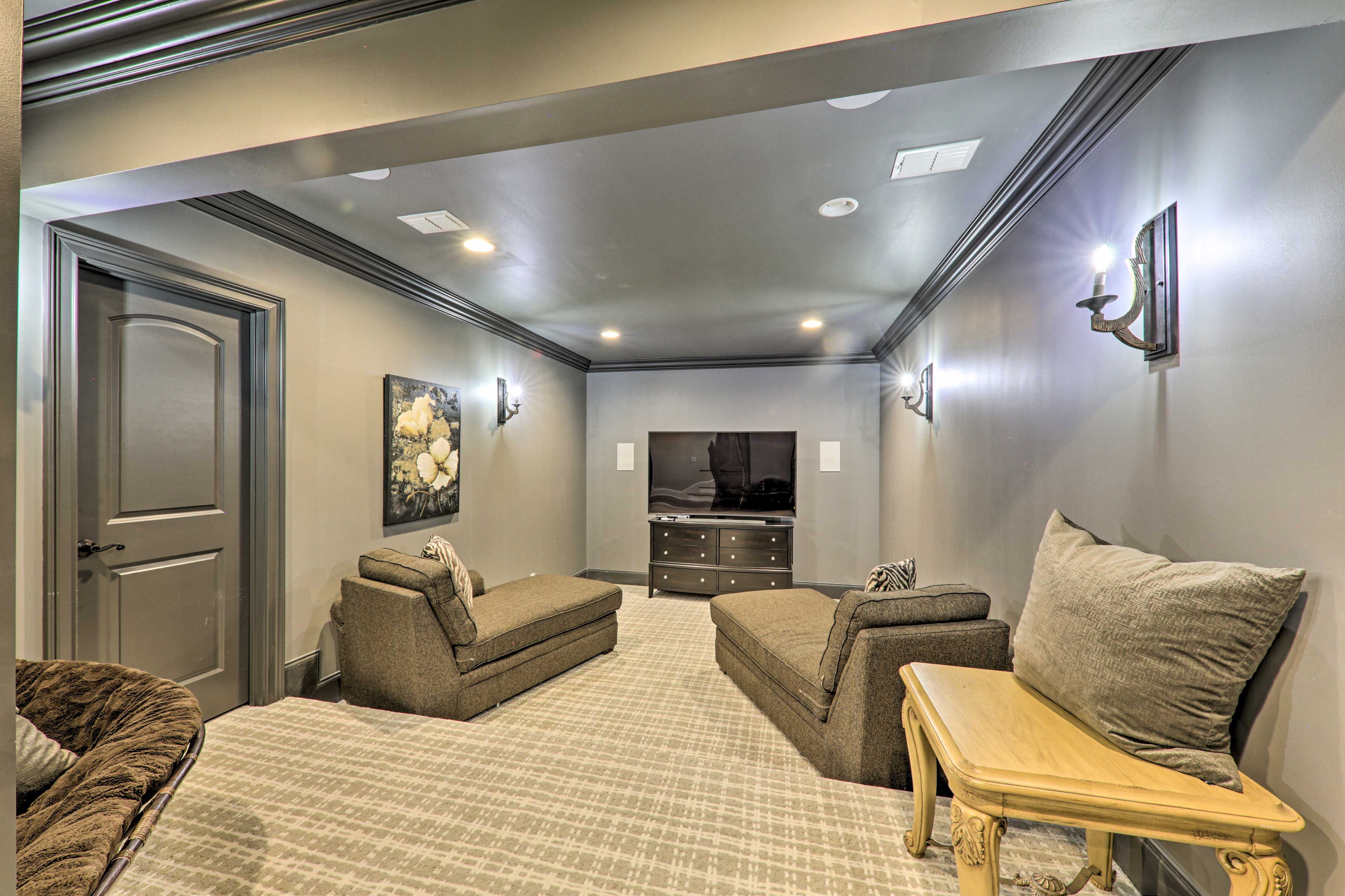 Theater Room | Lower Level | Smart TV