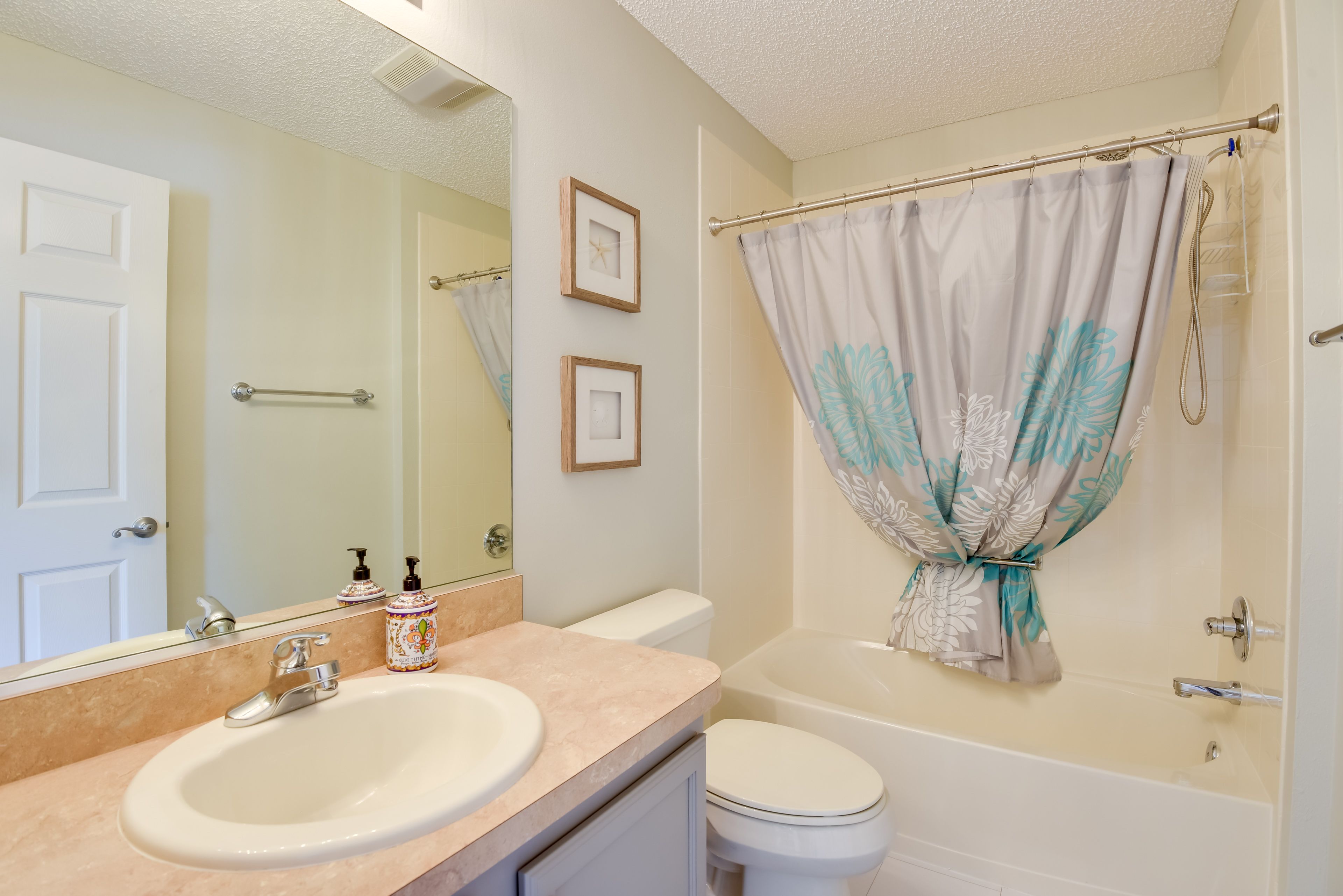 En-Suite Bathroom