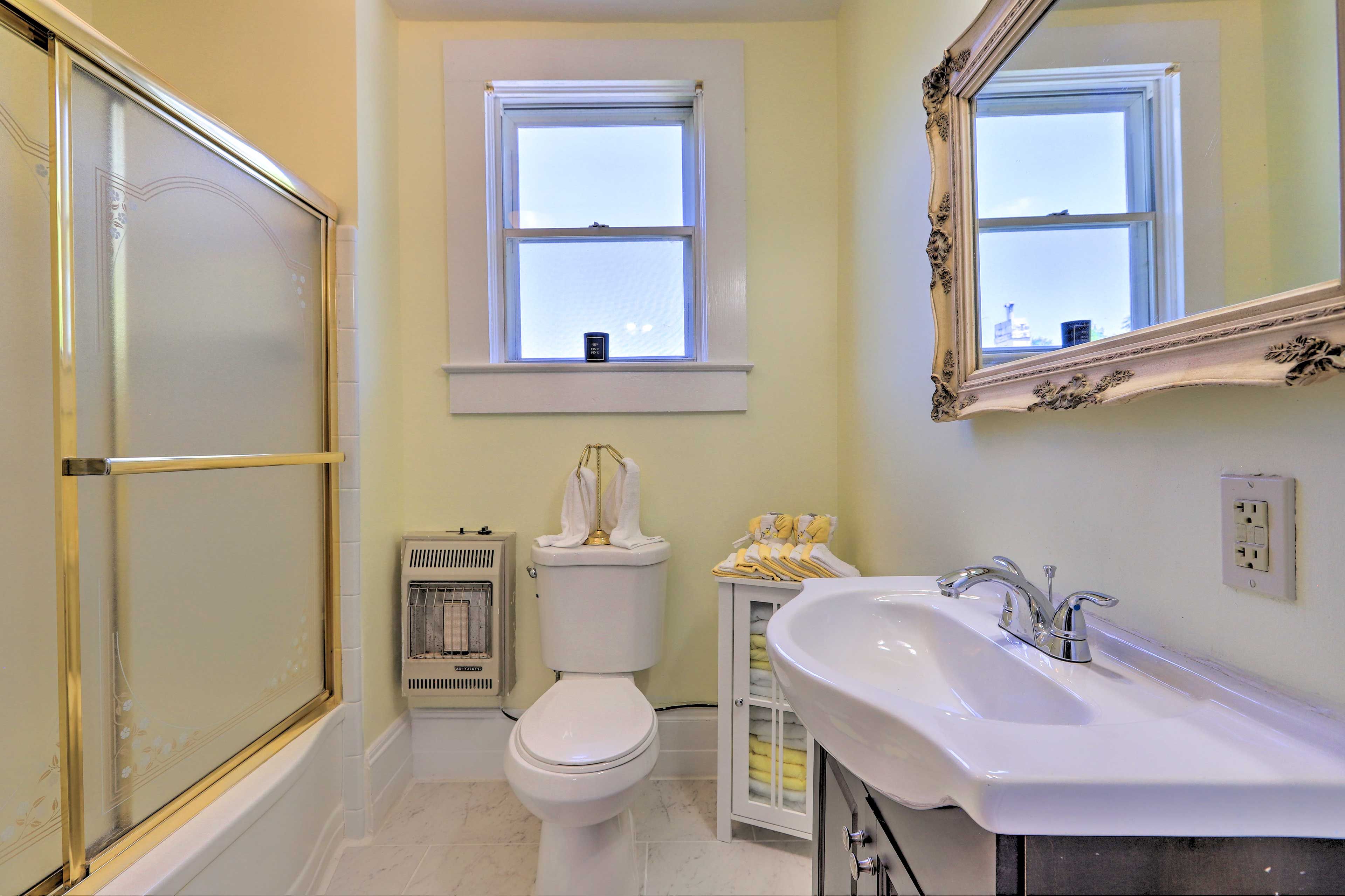 Full Bathroom | 2nd Floor | Hair Dryer
