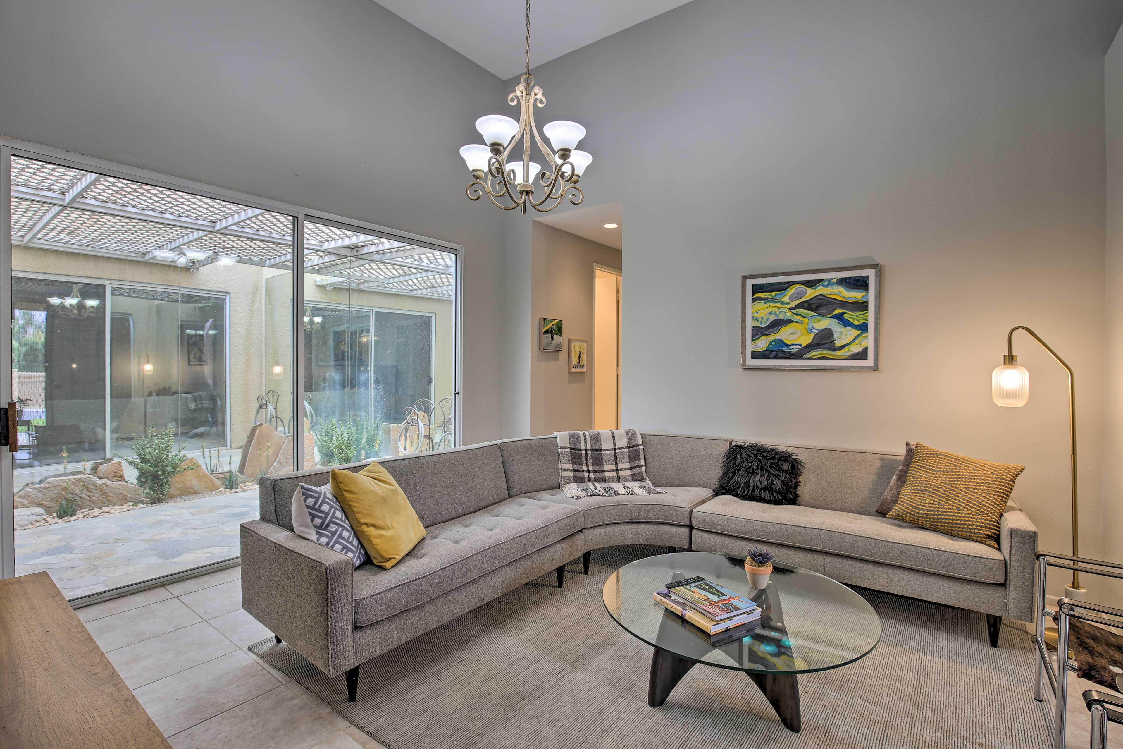 Living Room | Veranda Access