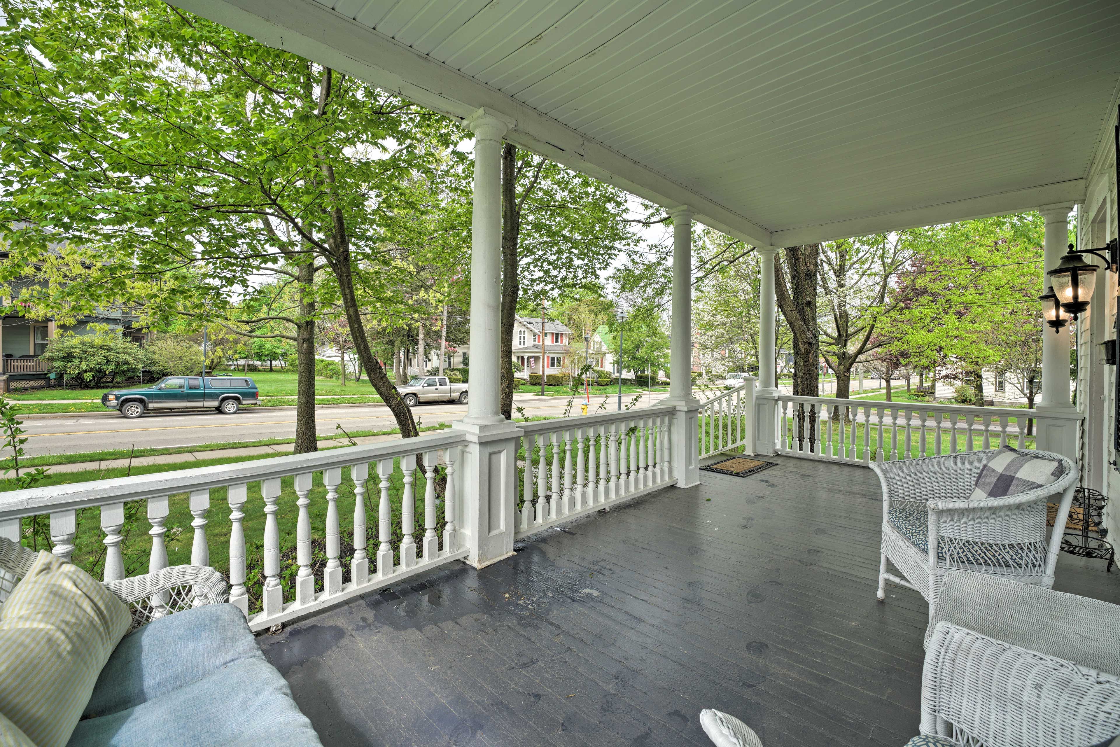 Front Porch | Stairs Required