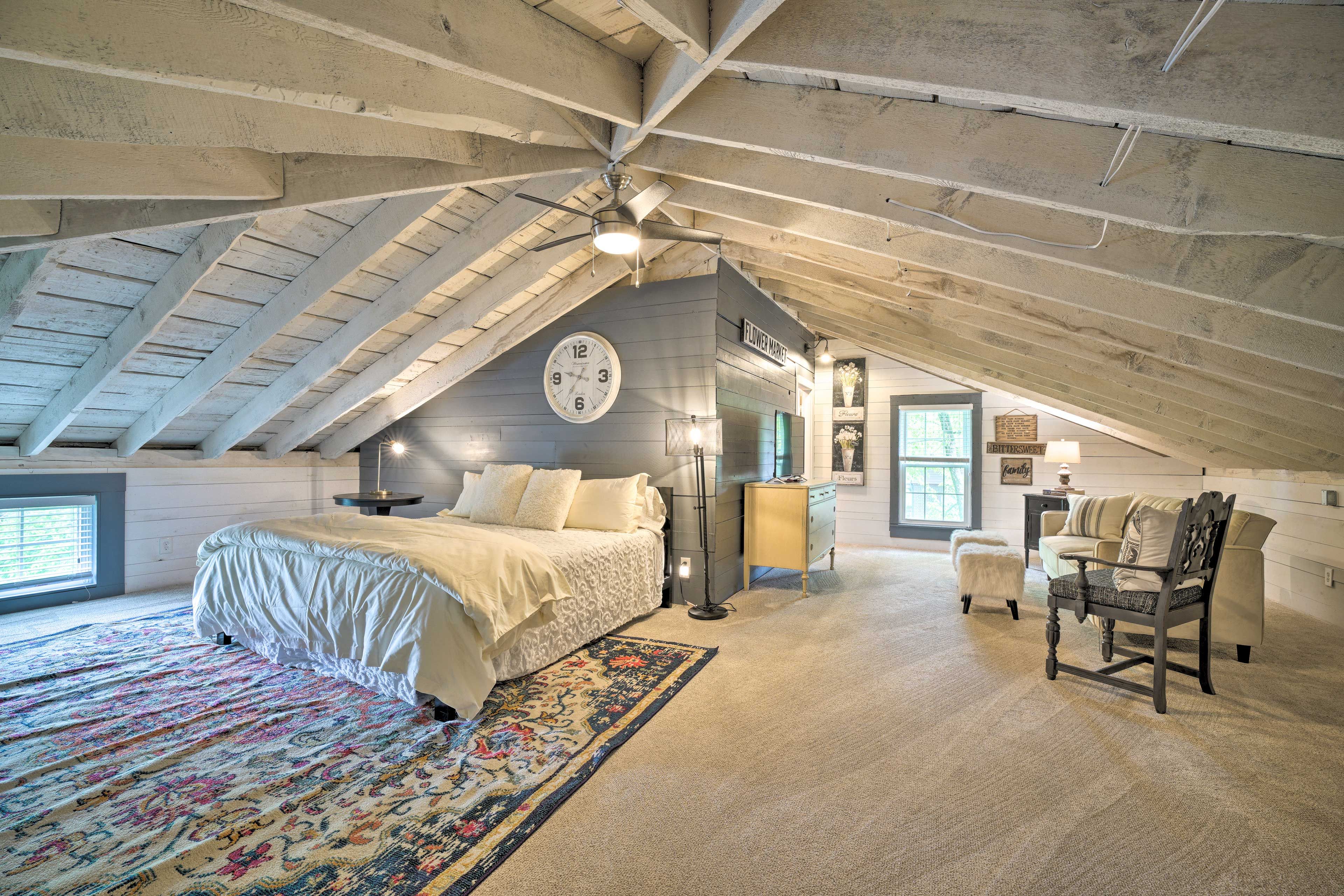 Bedroom 1 (Suite) | King Bed | 3rd Floor | Stairs Required