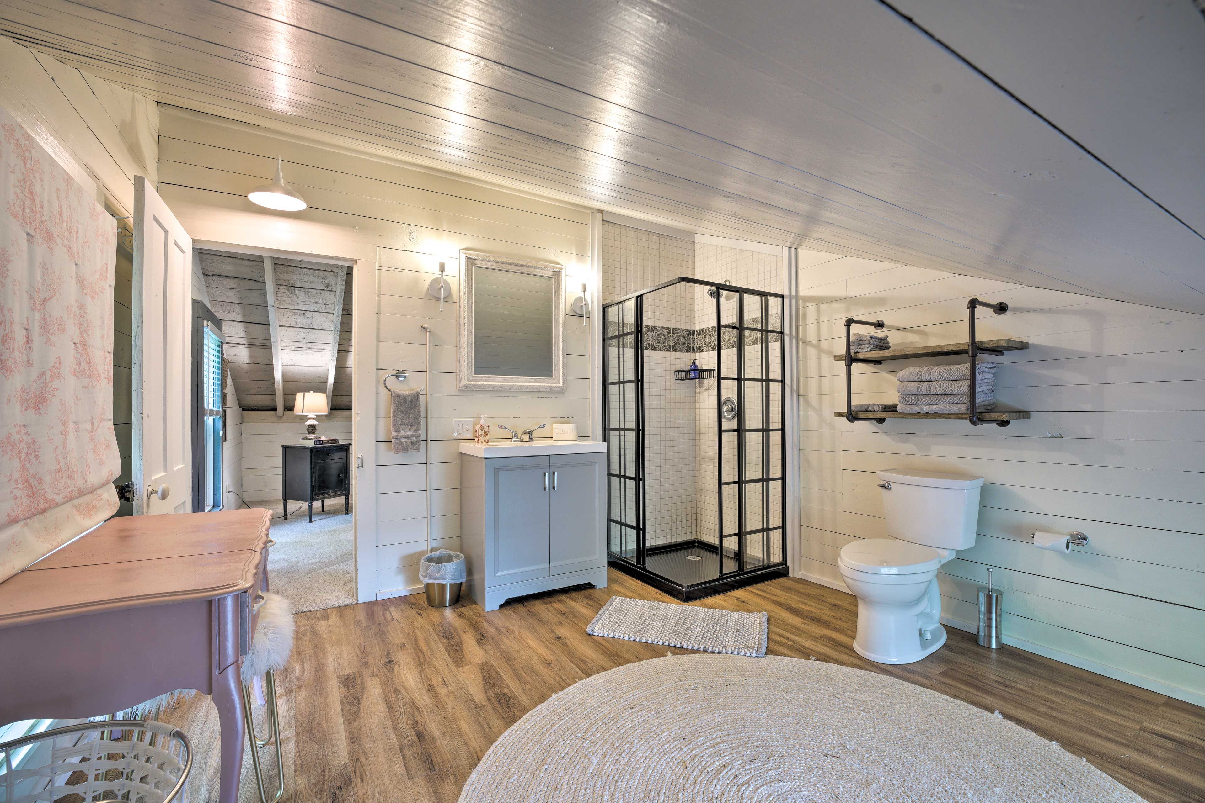 En-Suite Bath | Complimentary Toiletries | Stairs Required