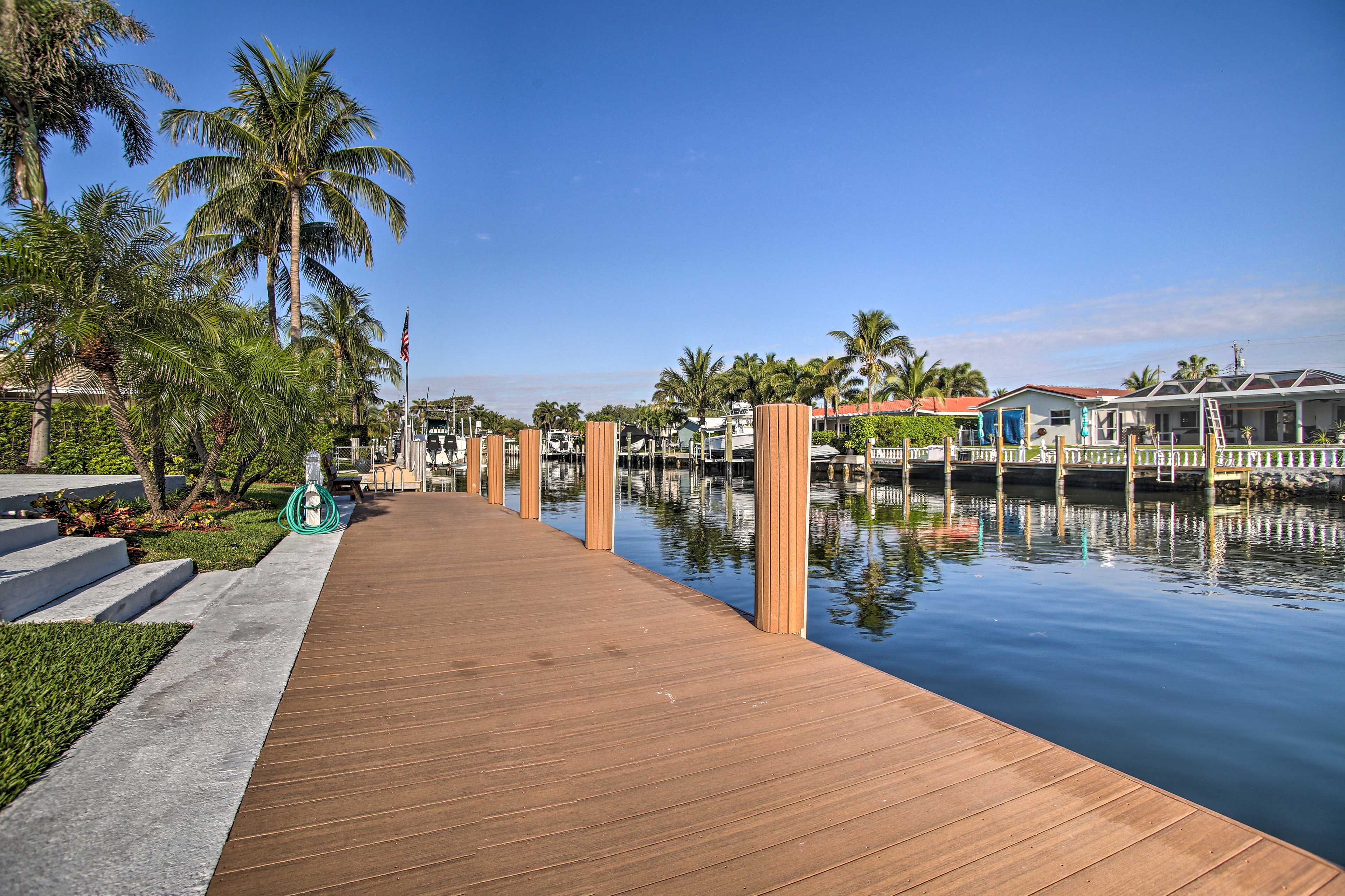 Outdoor Living Area | Direct Canal Access