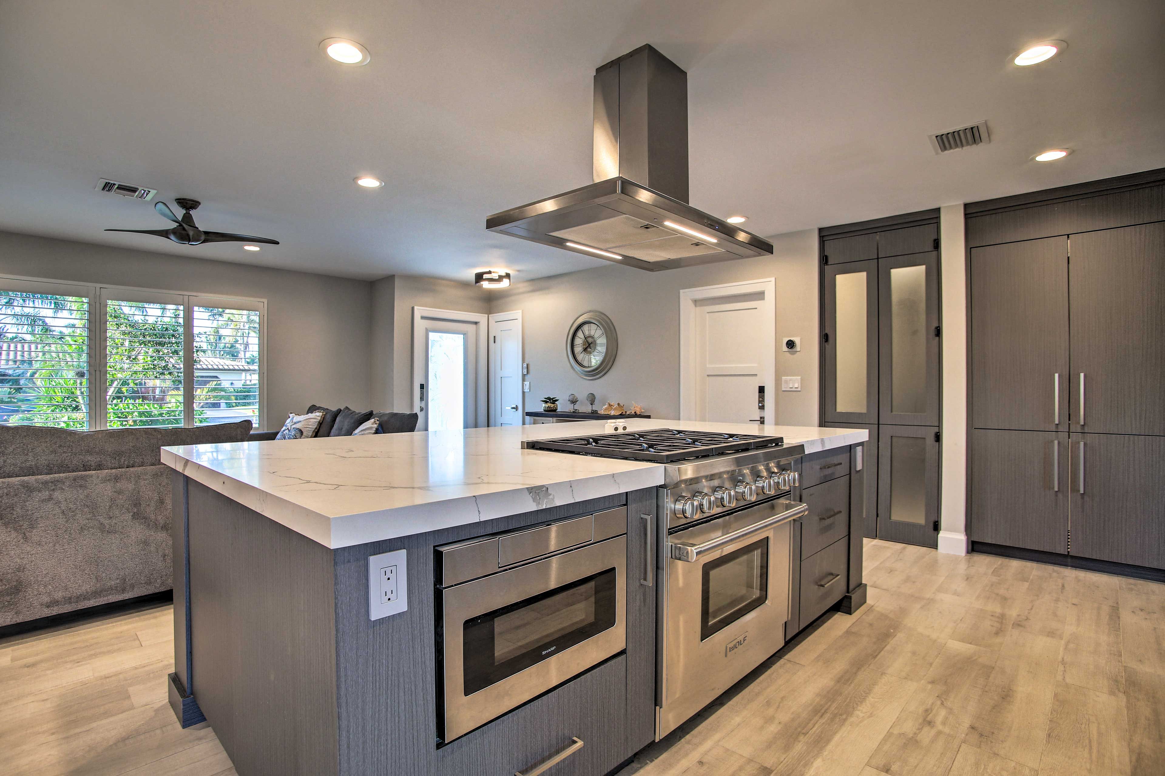 Gourmet Kitchen | Spices | Blender | Keurig Coffee Maker