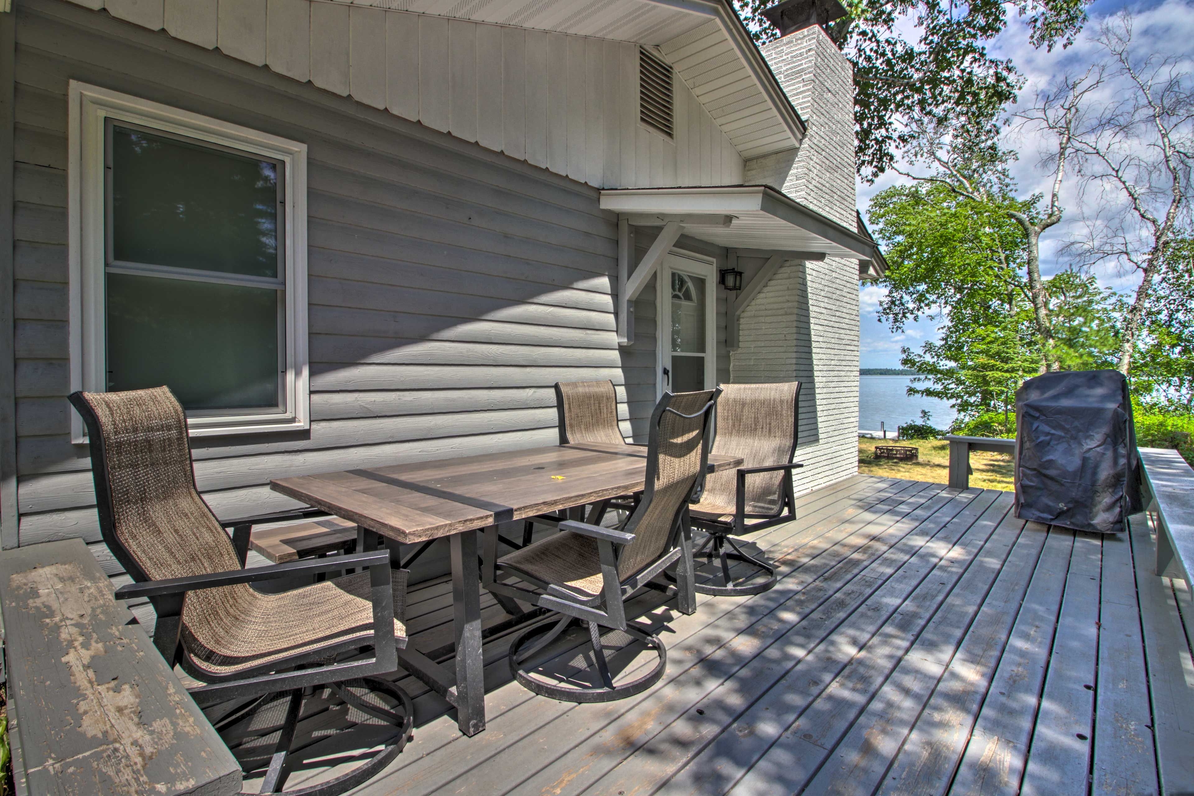 Furnished Deck