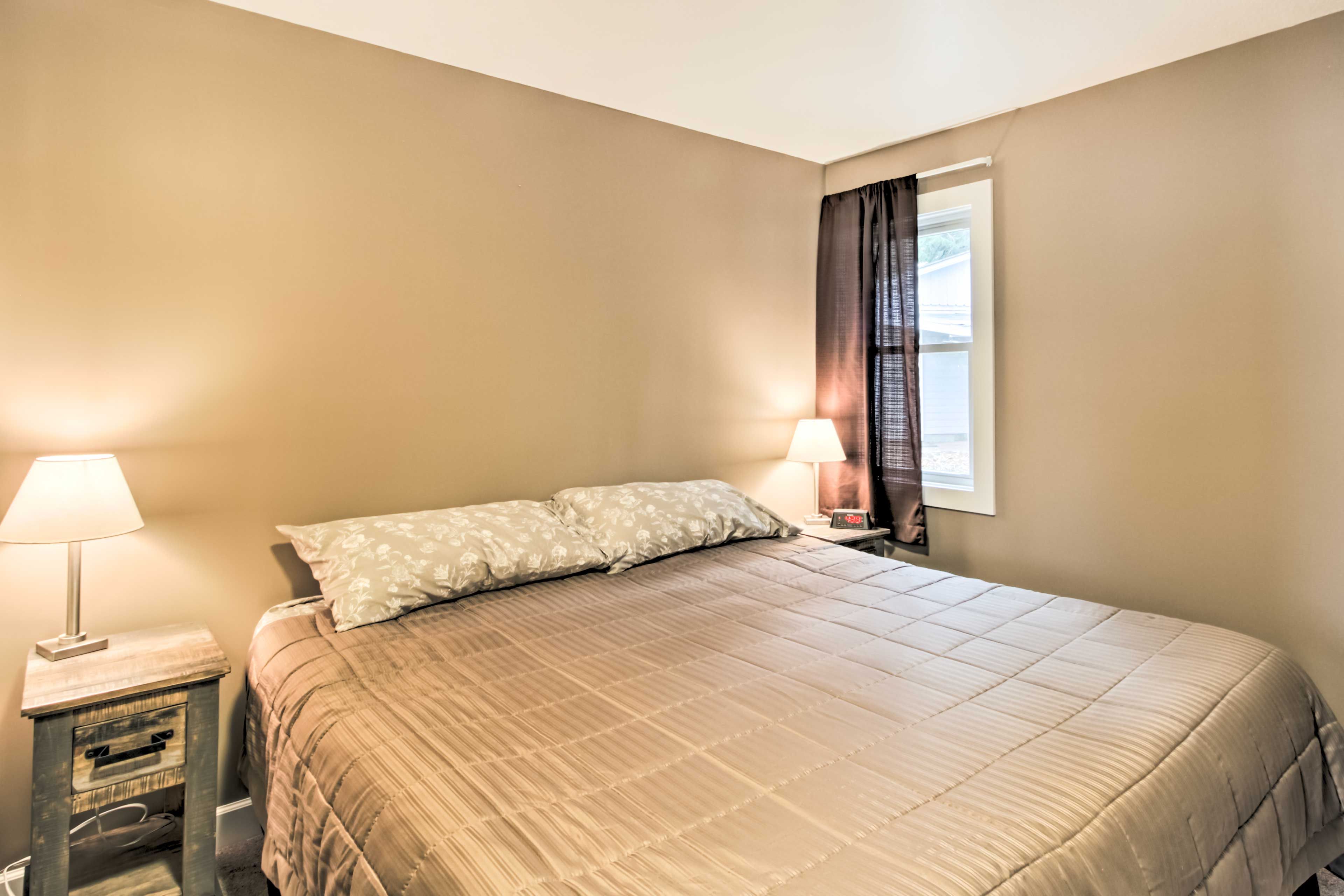 Bedroom 2 | King Bed