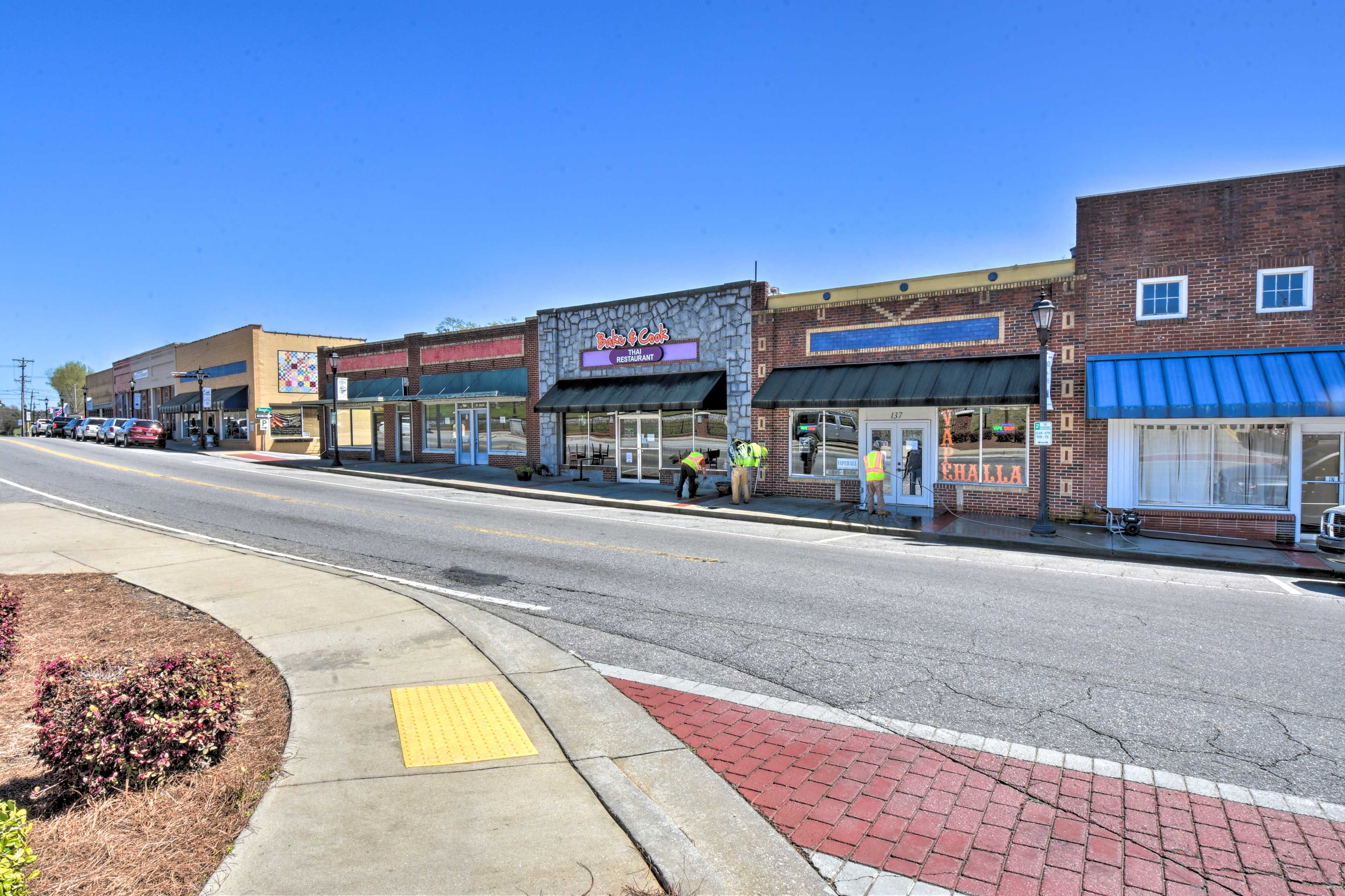 Main Street | 1.2 Miles