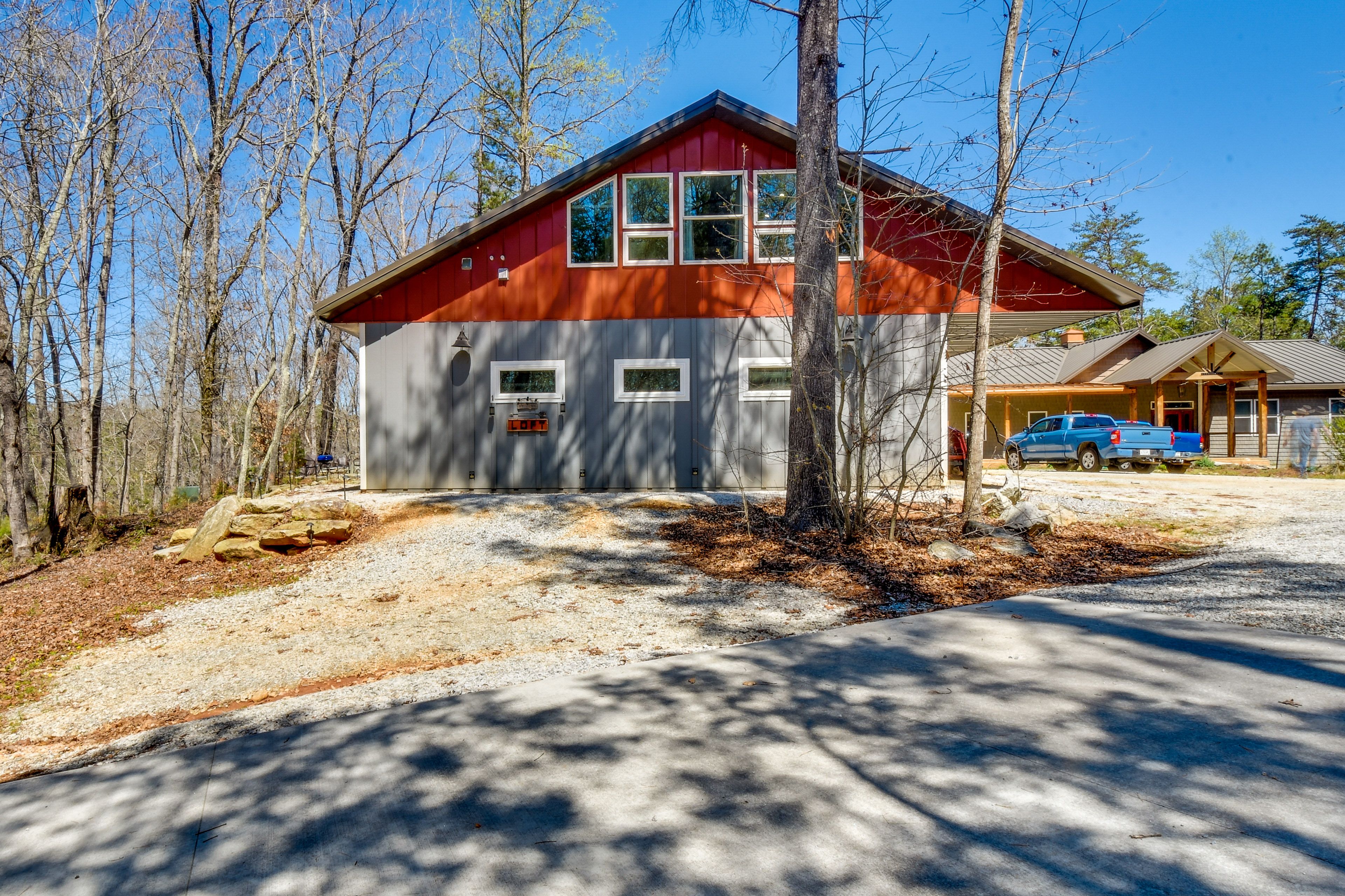 Driveway Parking (2 Vehicles) | Trailer Parking Available | Homeowner On-Site
