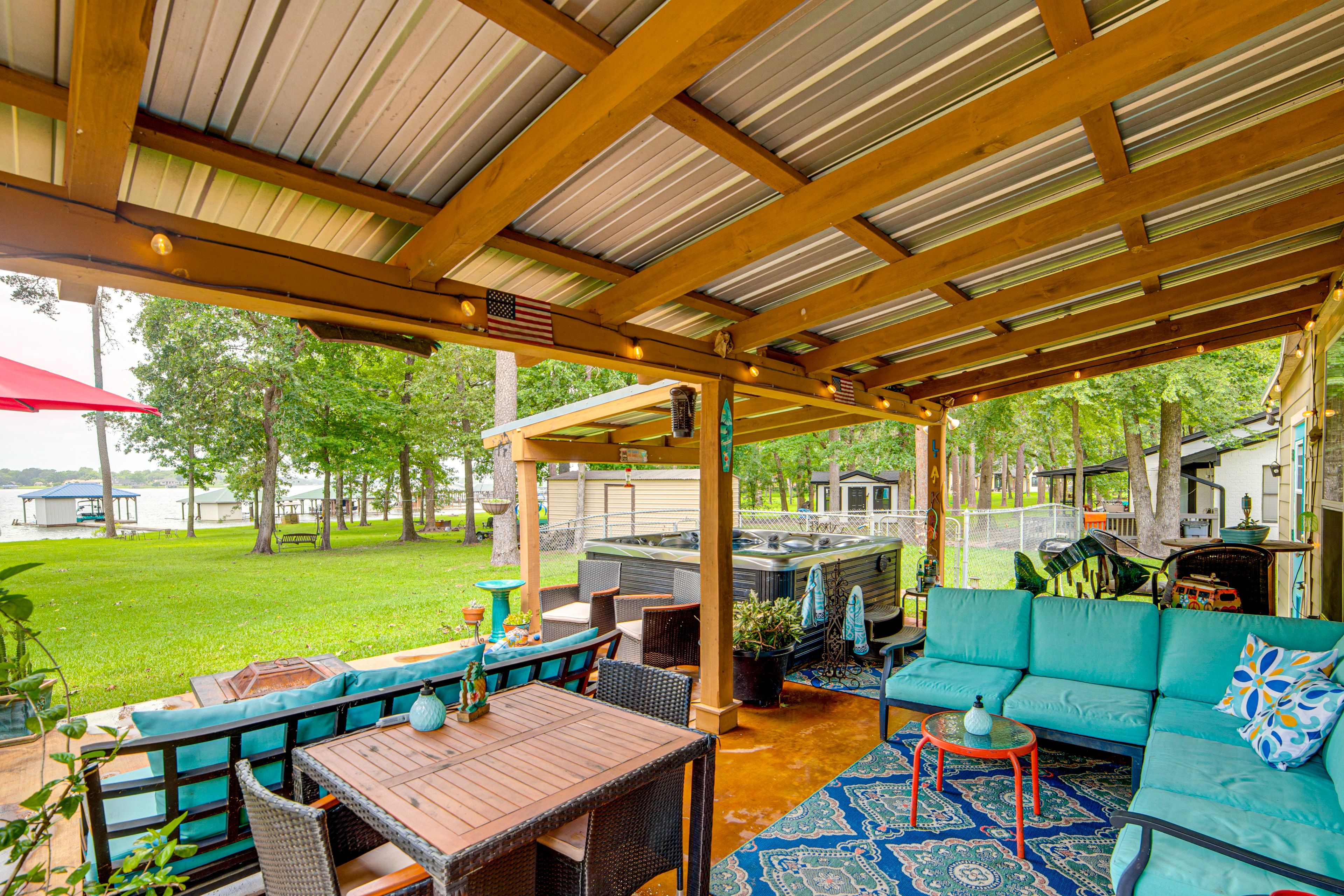 Covered Patio | Seating Areas | Hot Tub | Gas Grill | Fire Pit