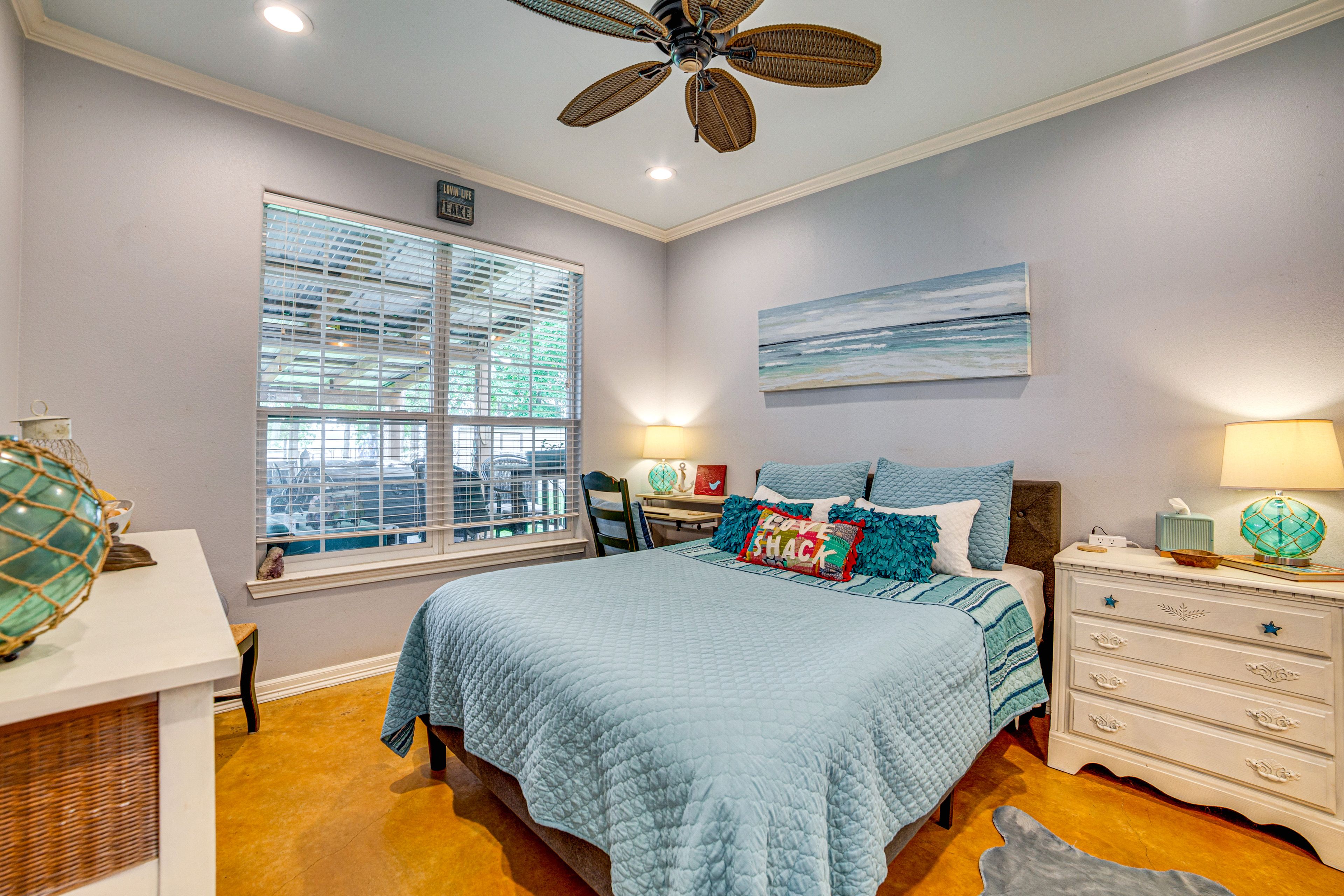 Bedroom |  Queen Bed | Linens Provided