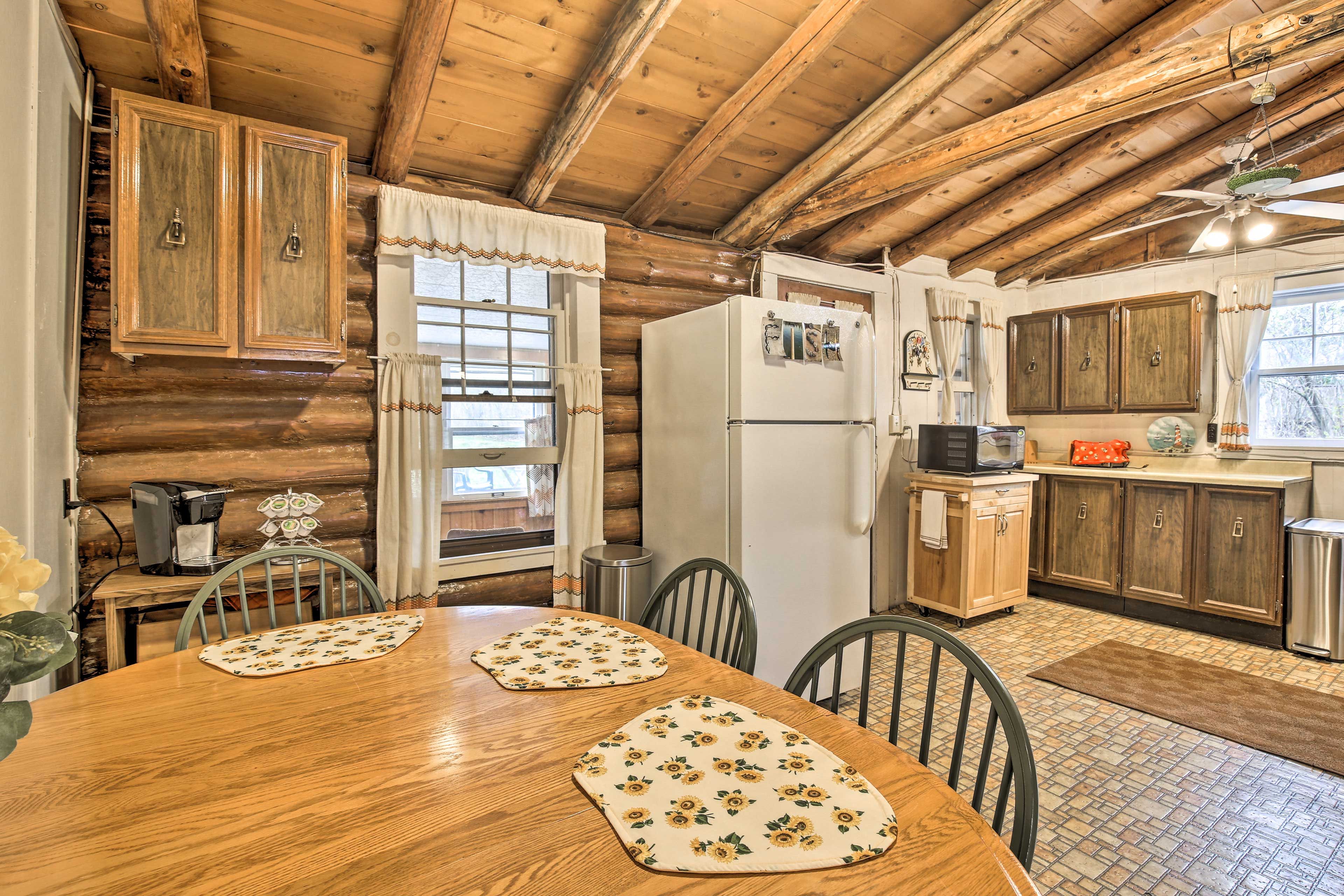 Kitchen | Dishware/Flatware Provided
