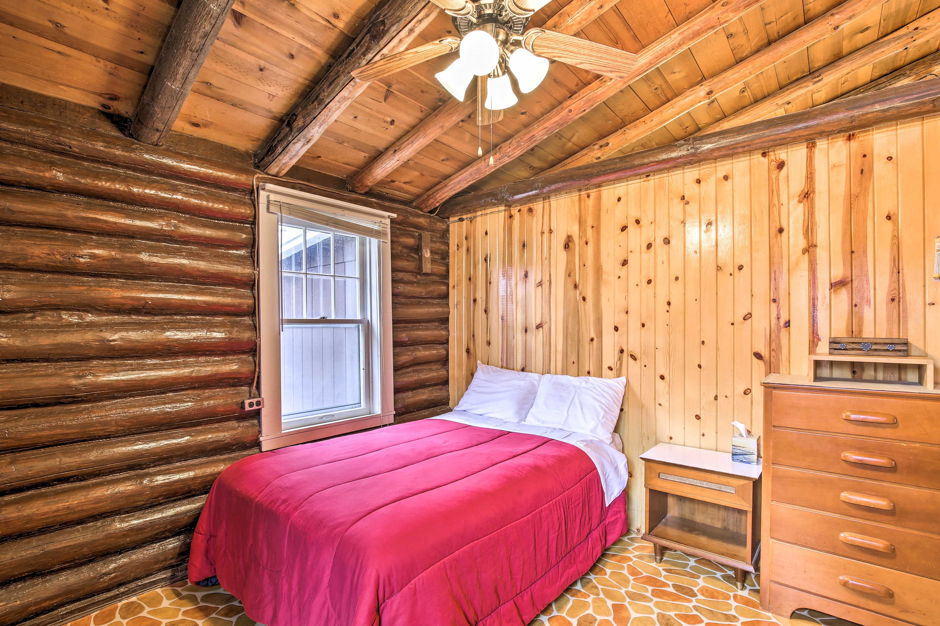Bedroom 1 | Linens Provided