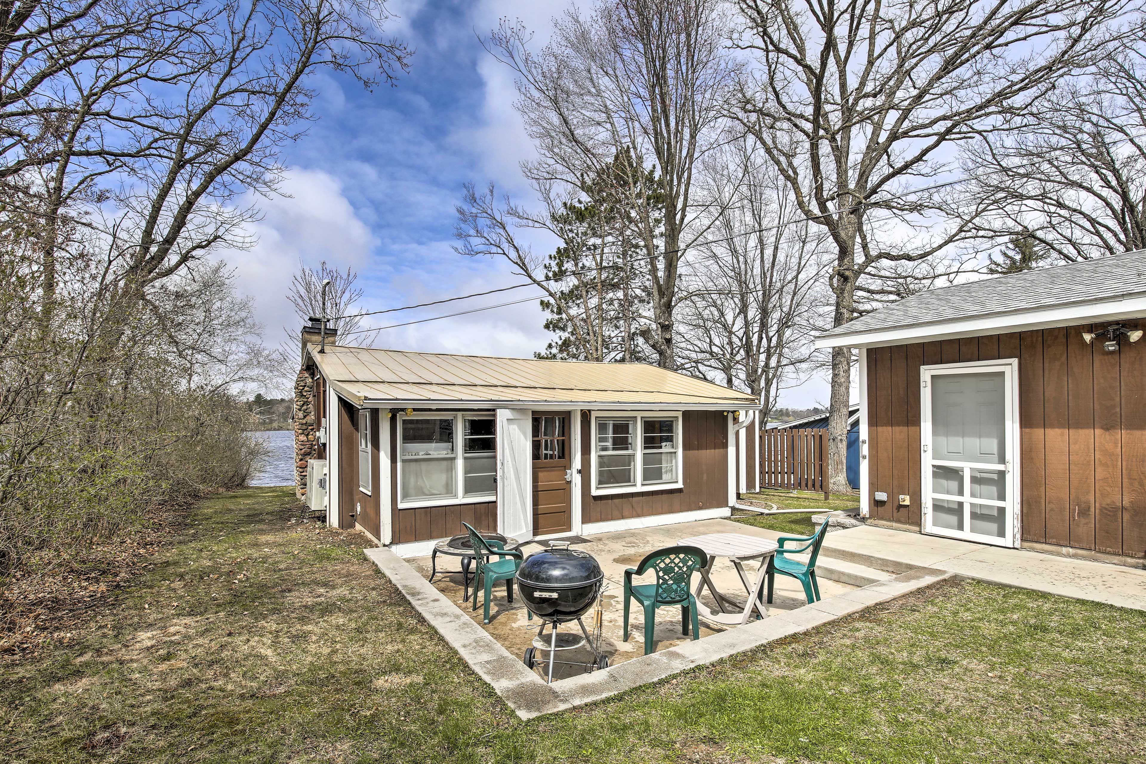 Patio | Charcoal Grill