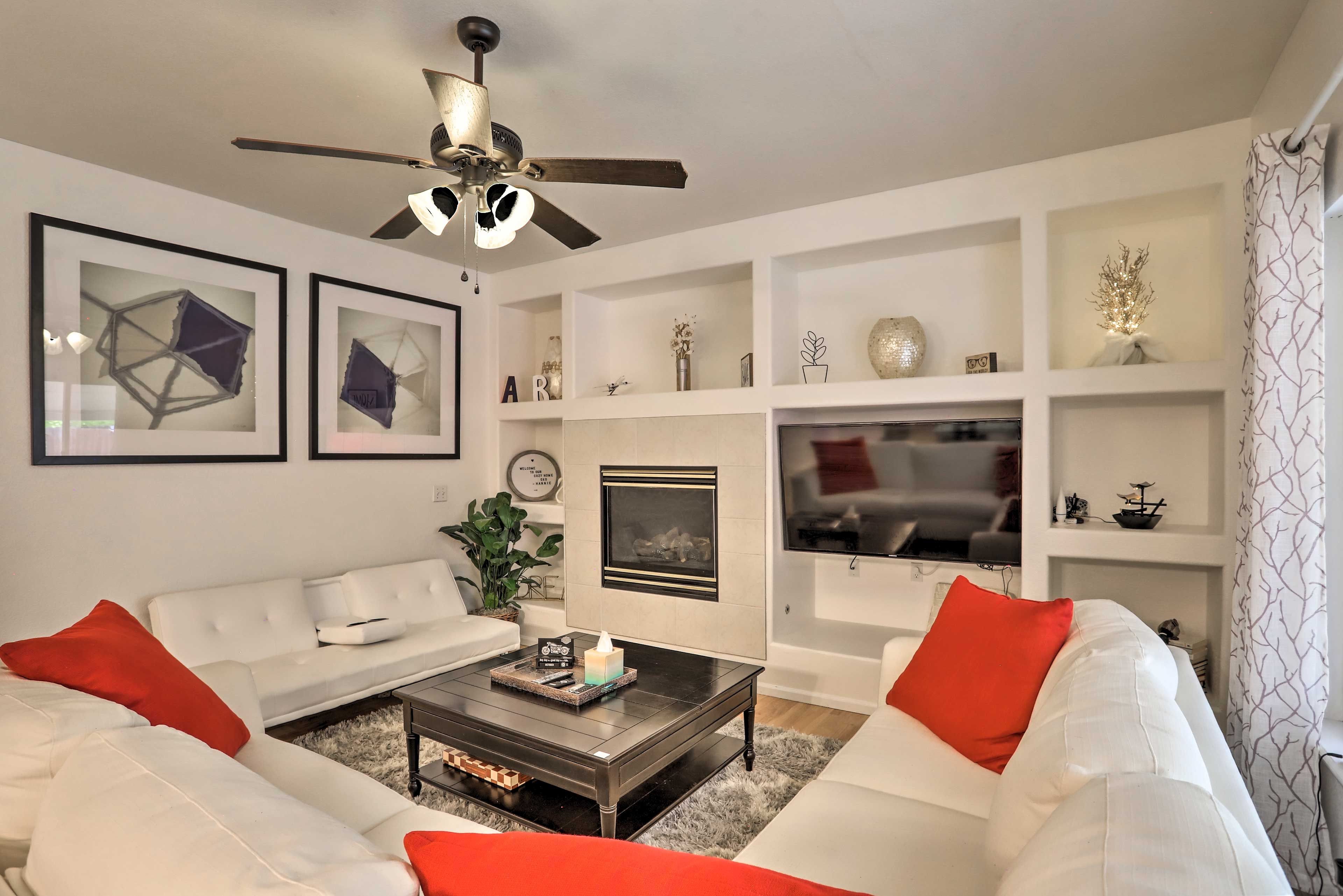 Main Living Area | Smart TV | Free WiFi