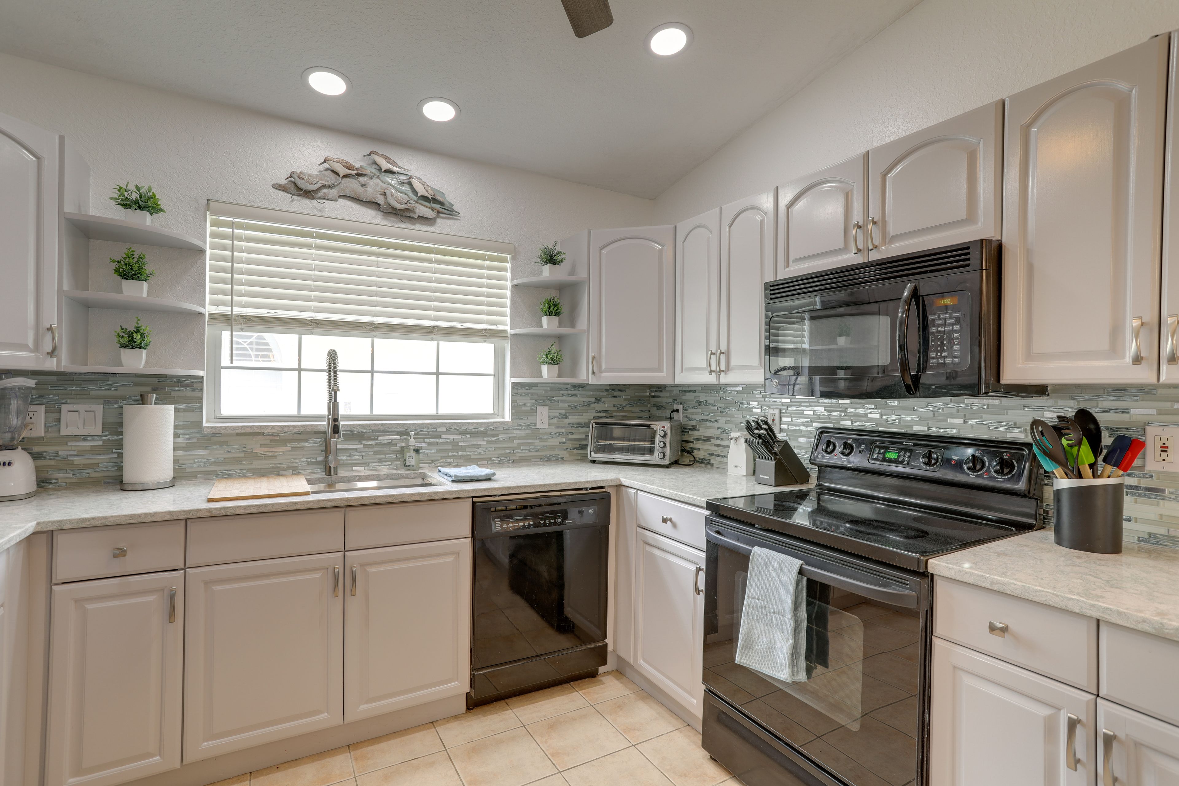 Kitchen | Bar Seating