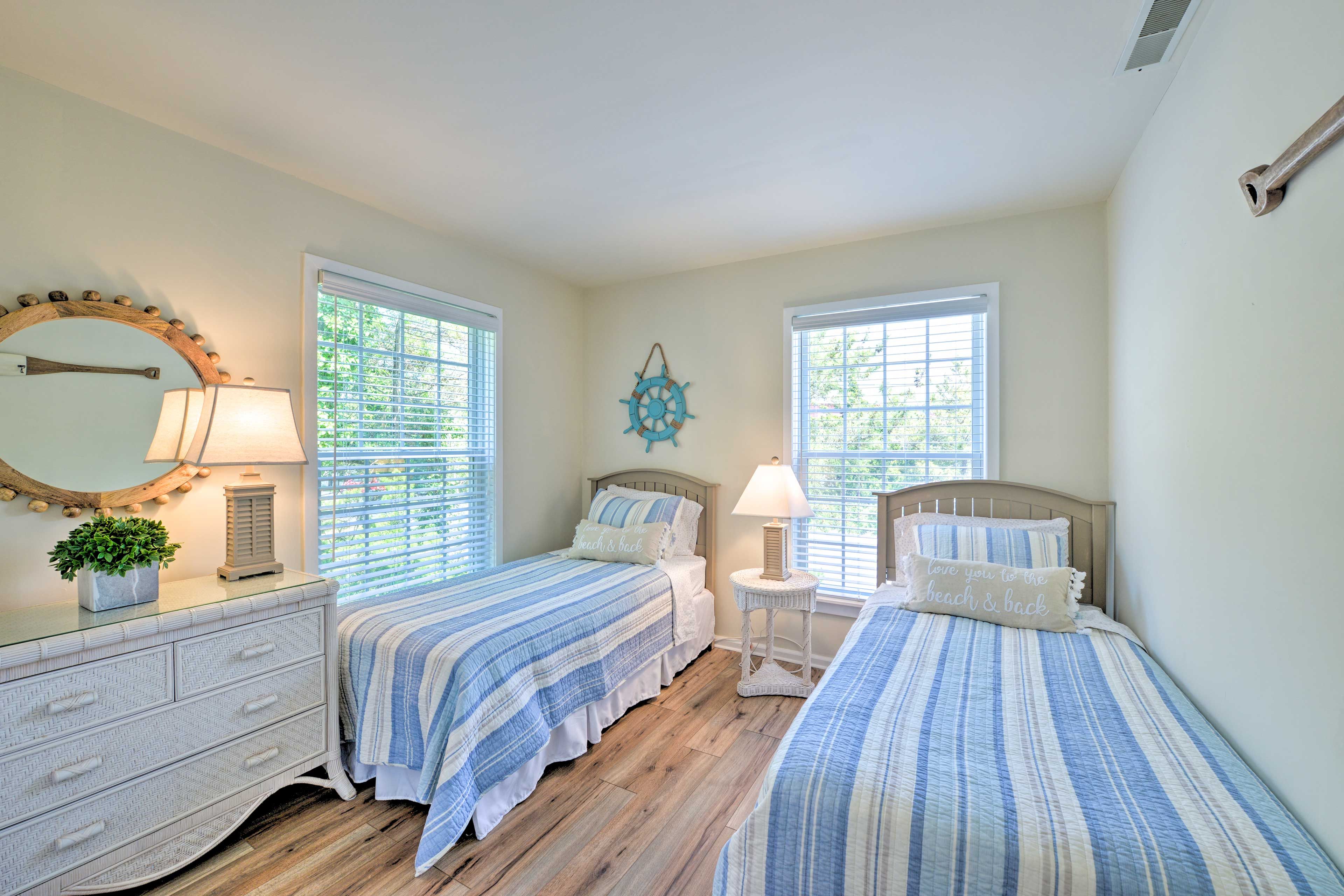 Bedroom 3 | 2 Twin Beds