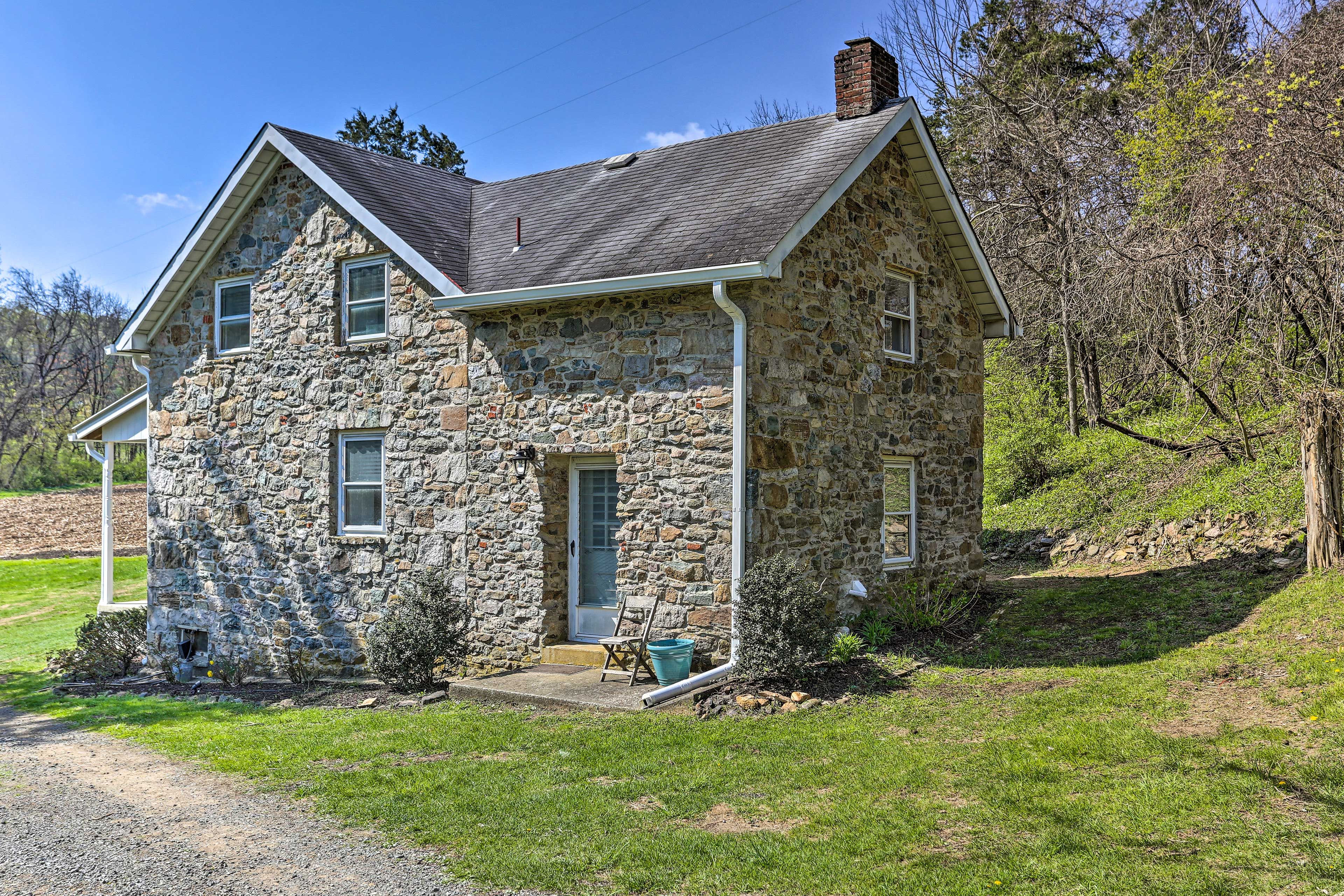 Cottage Exterior | Steps to Access