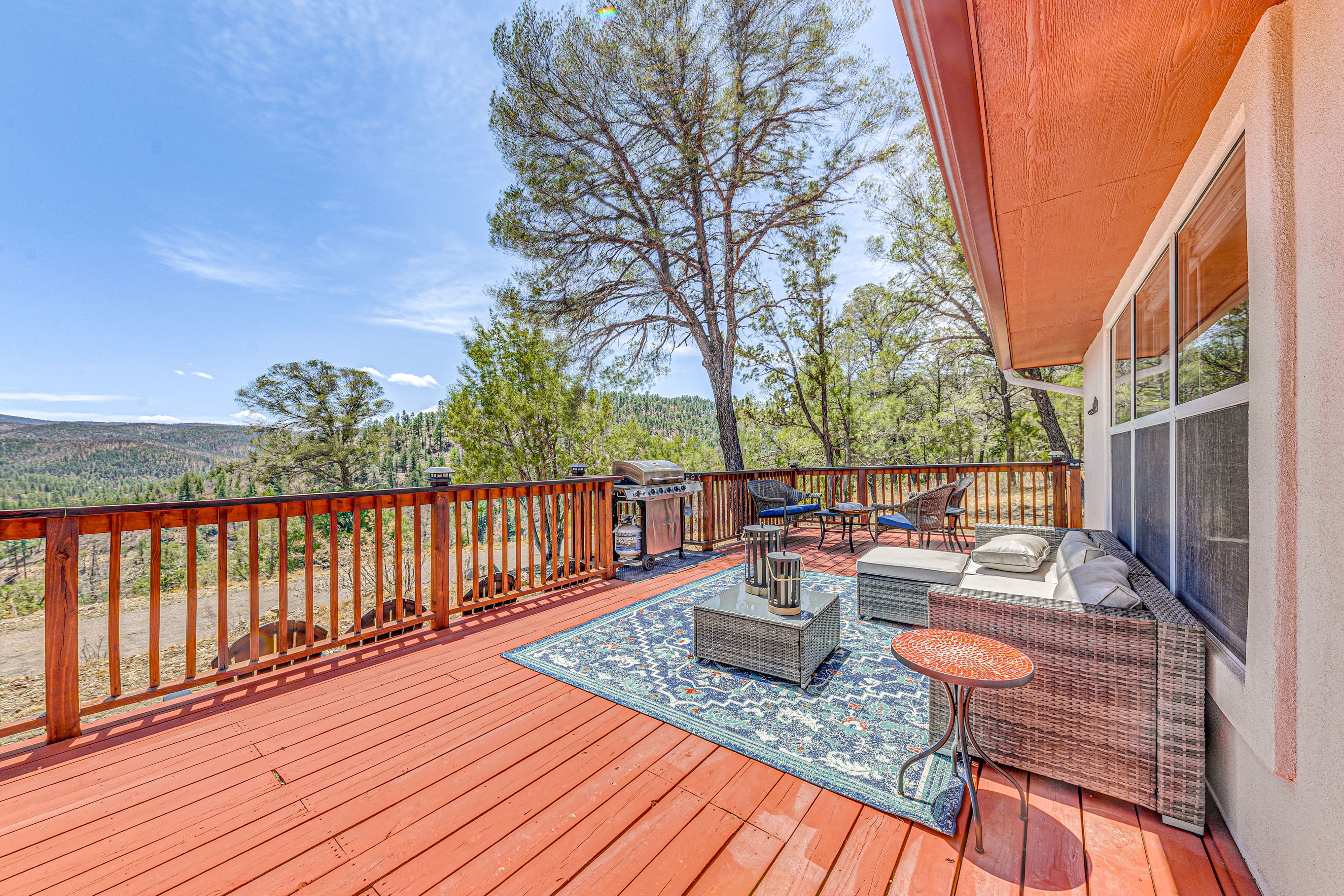 Ruidoso Vacation Rental | 3BR | 3BA | Step-Free Access | 1,742 Sq Ft