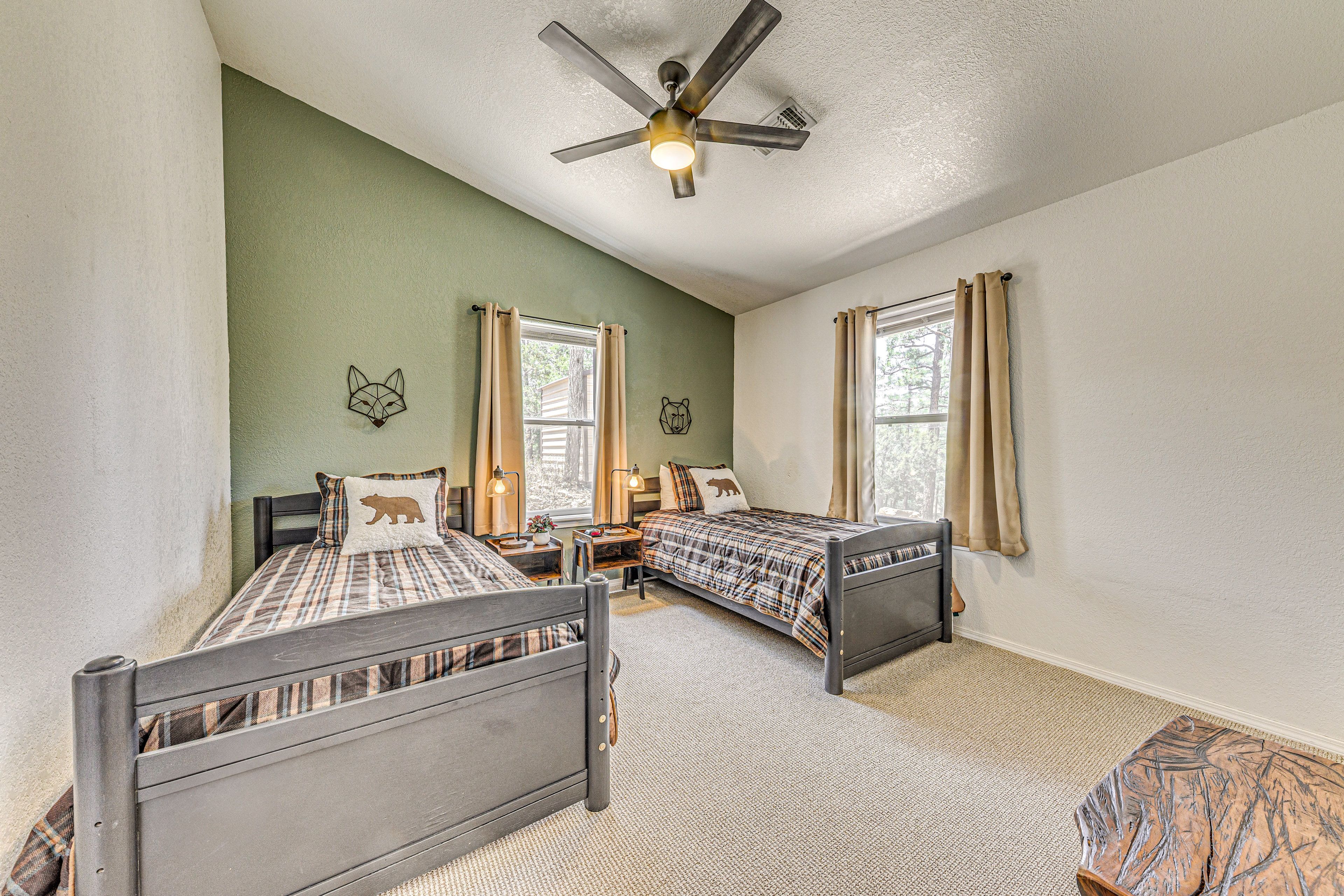 Bedroom 3 | 2 Twin Beds