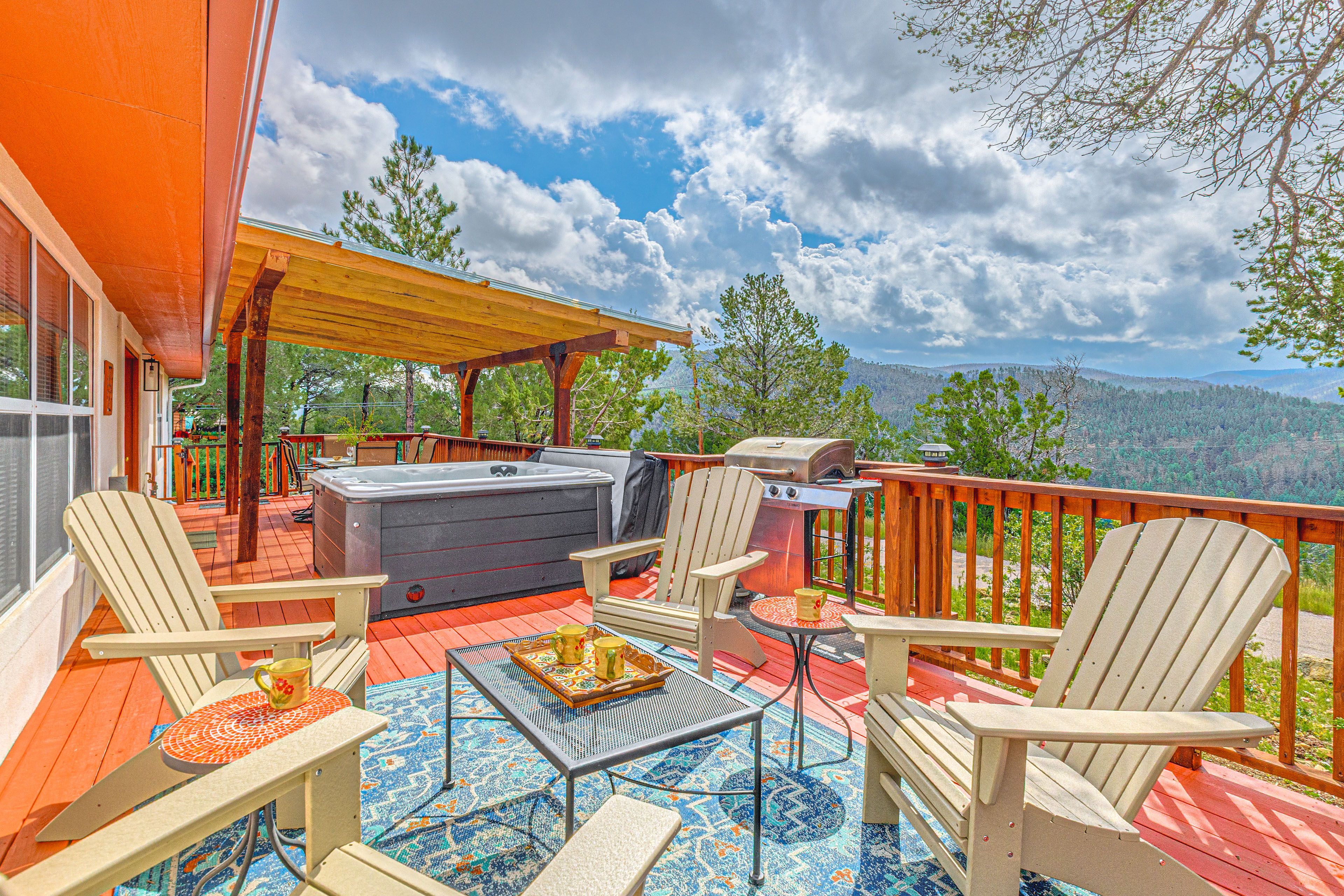 Ruidoso Vacation Rental | 3BR | 3BA | Step-Free Access | 1,742 Sq Ft