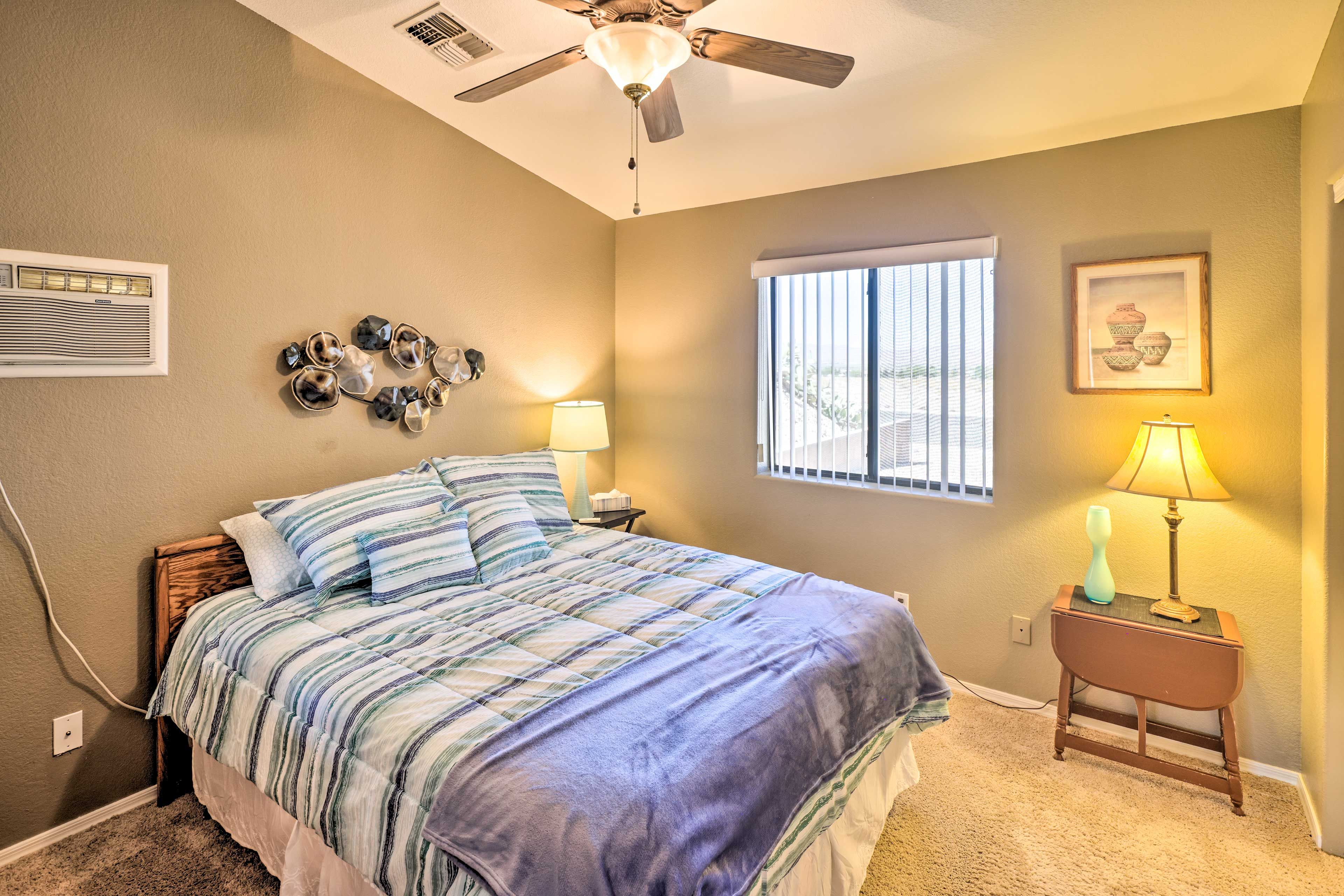 Bedroom 2 | Queen Bed