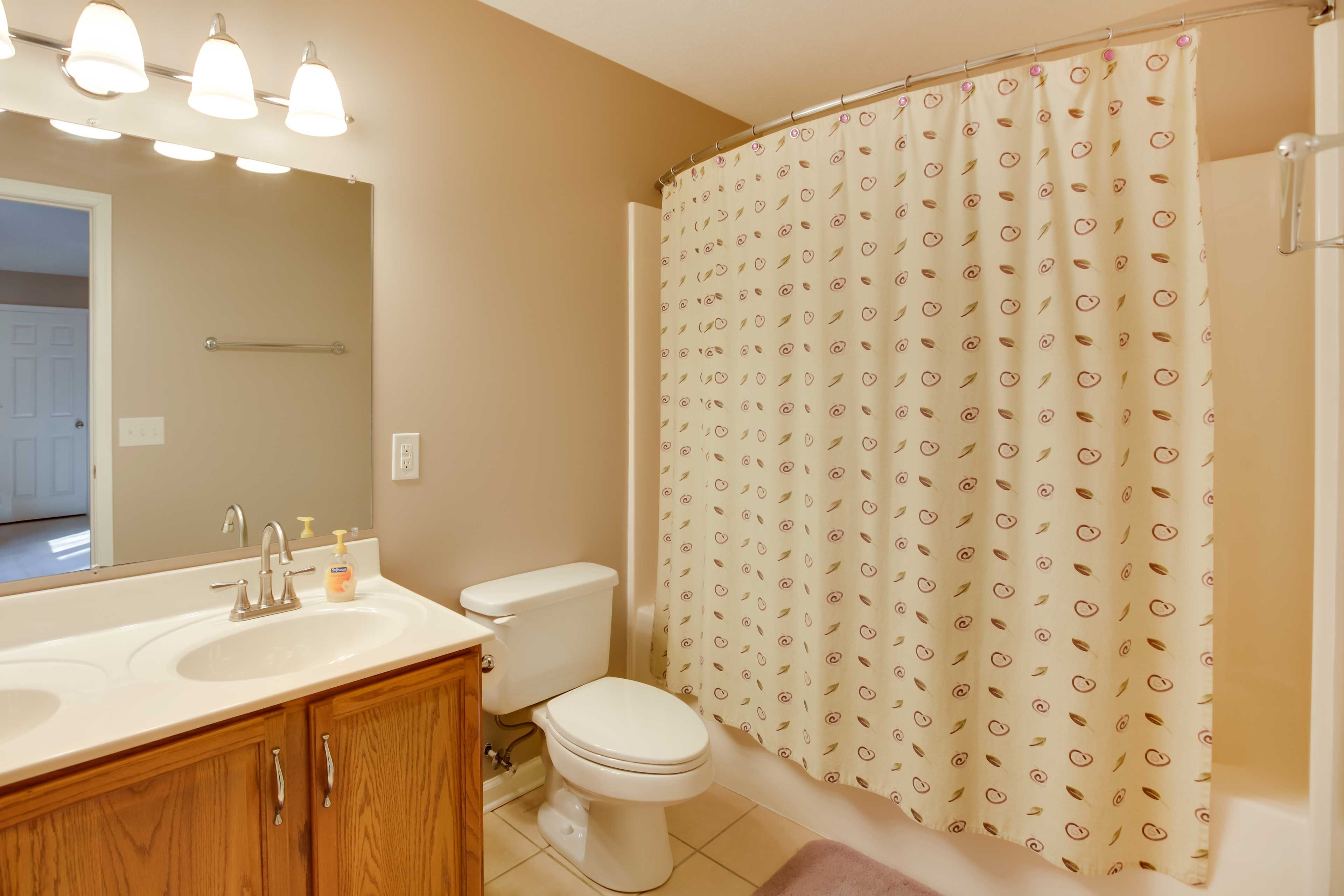 Full Bathroom