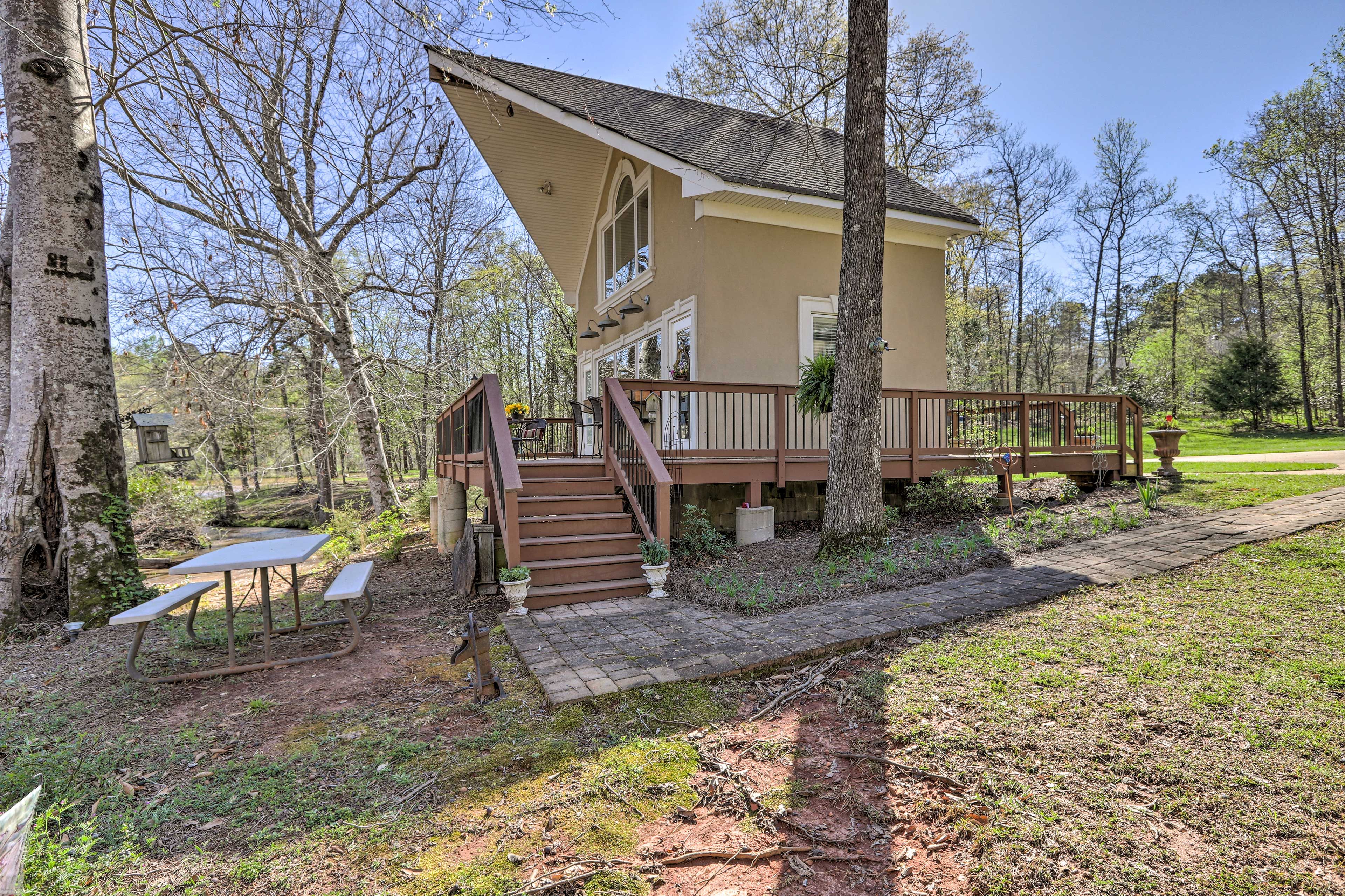 Thomaston Vacation Rental | Cabin | 1BR | 1BA | 720 Sq Ft | Stairs Required