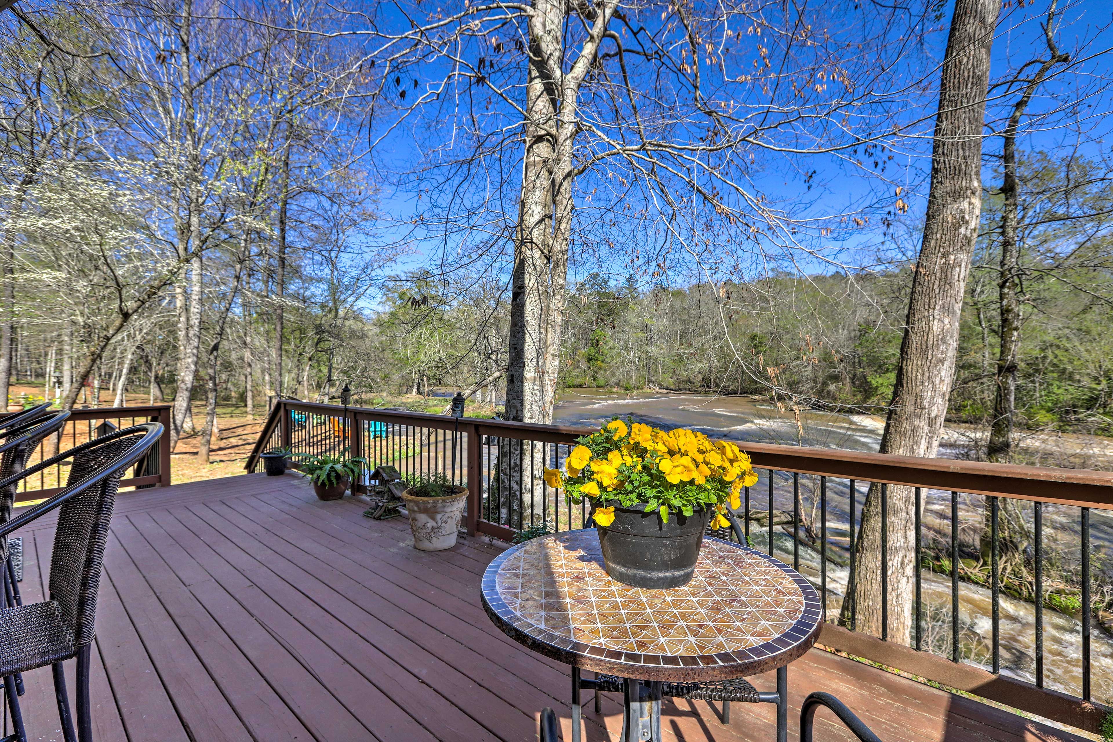 Wraparound Porch | Pet Friendly w/ Fee