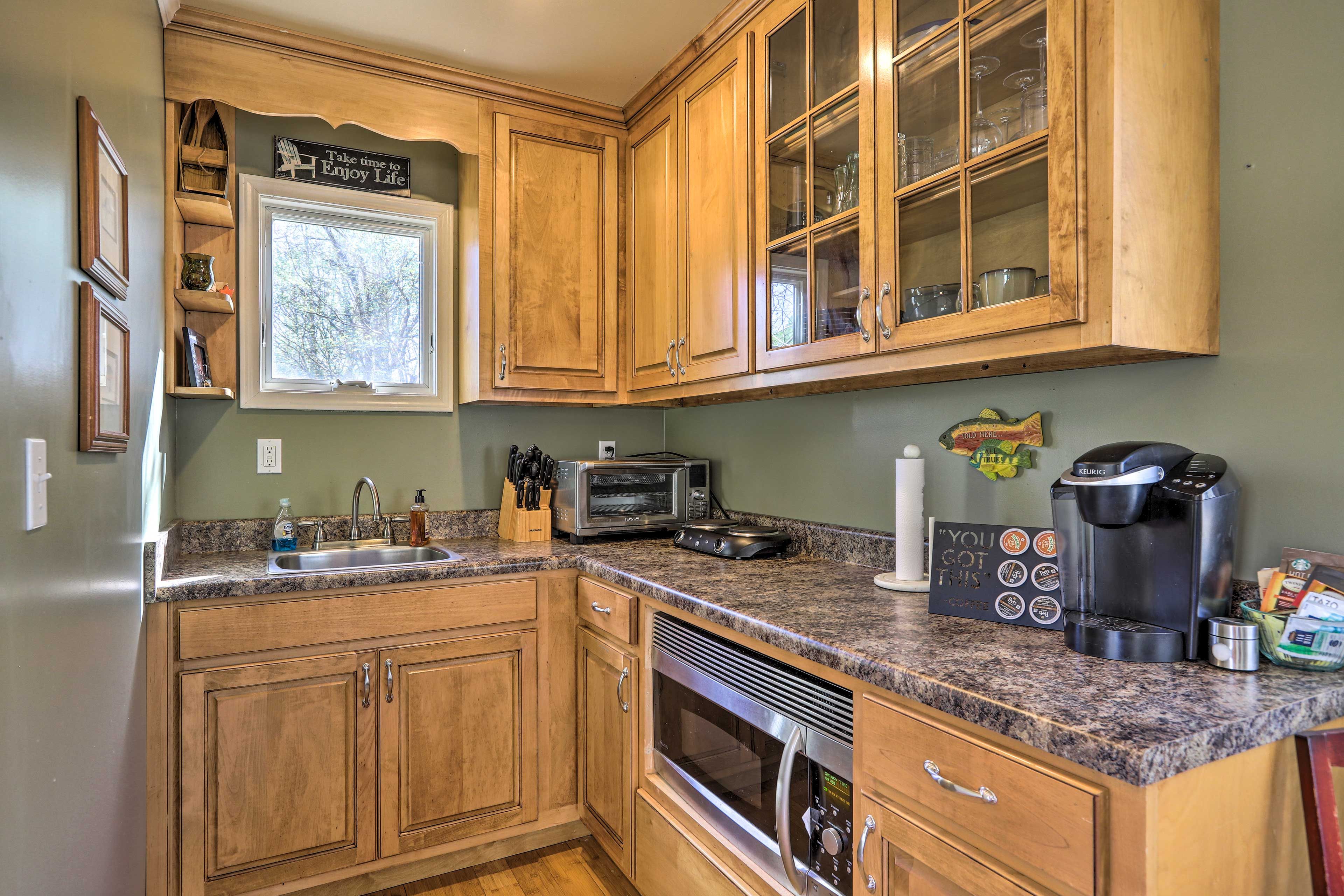 Kitchen | Well-Equipped | Keurig Coffee Maker w/ K-Cups