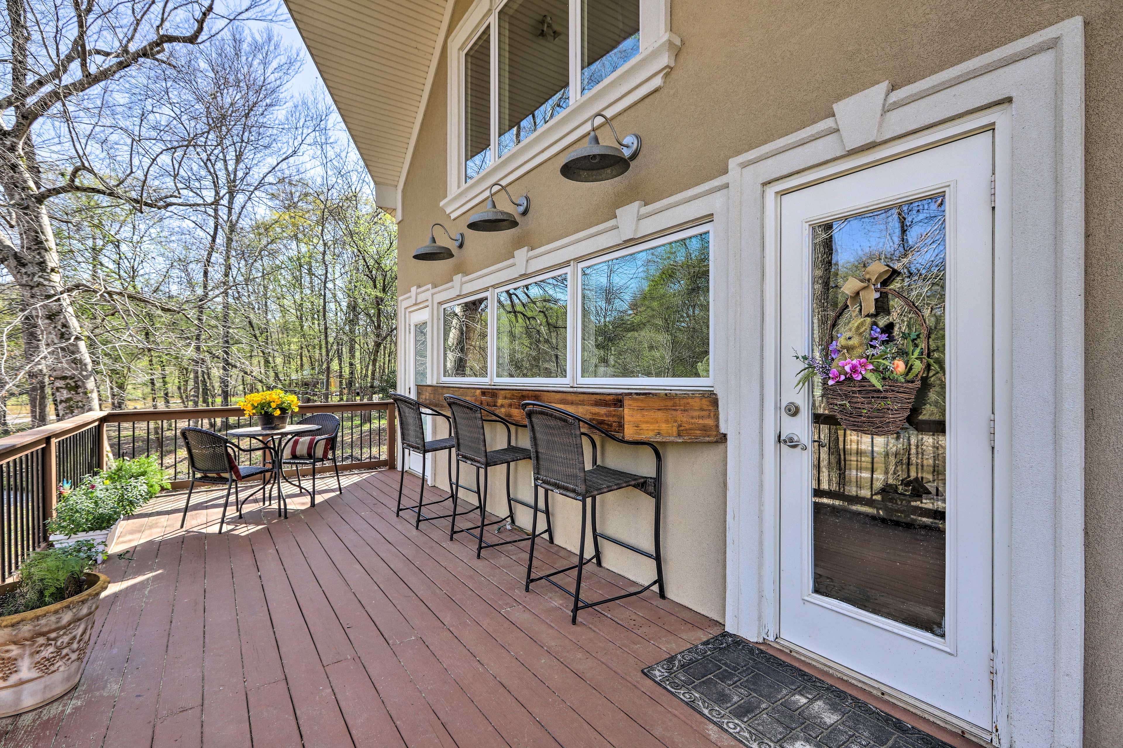 Wraparound Porch